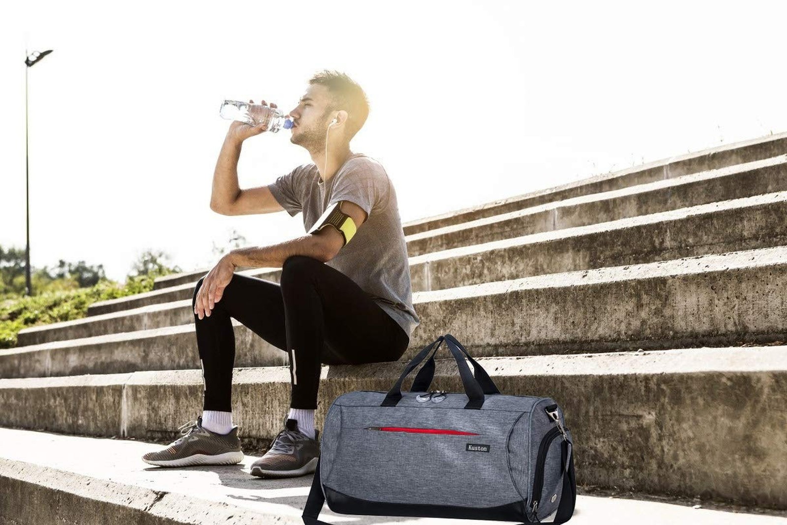 Sports Small Gym Bag for Men and Women Travel Duffel Bag Workout Bag with Sho…