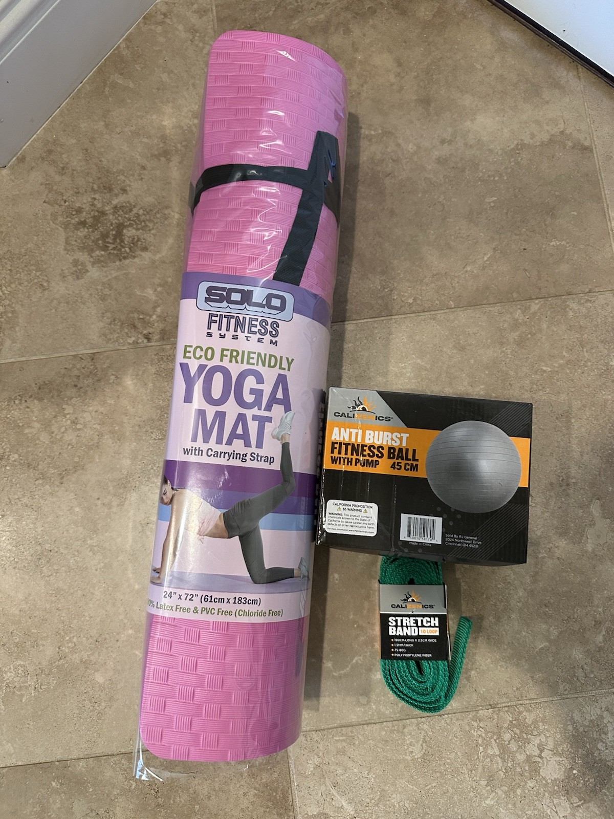 New Yoga Starter Kit 4Pc Set: Yoga Mat & Carrying Strap, Stretch Band, Ball+Pump