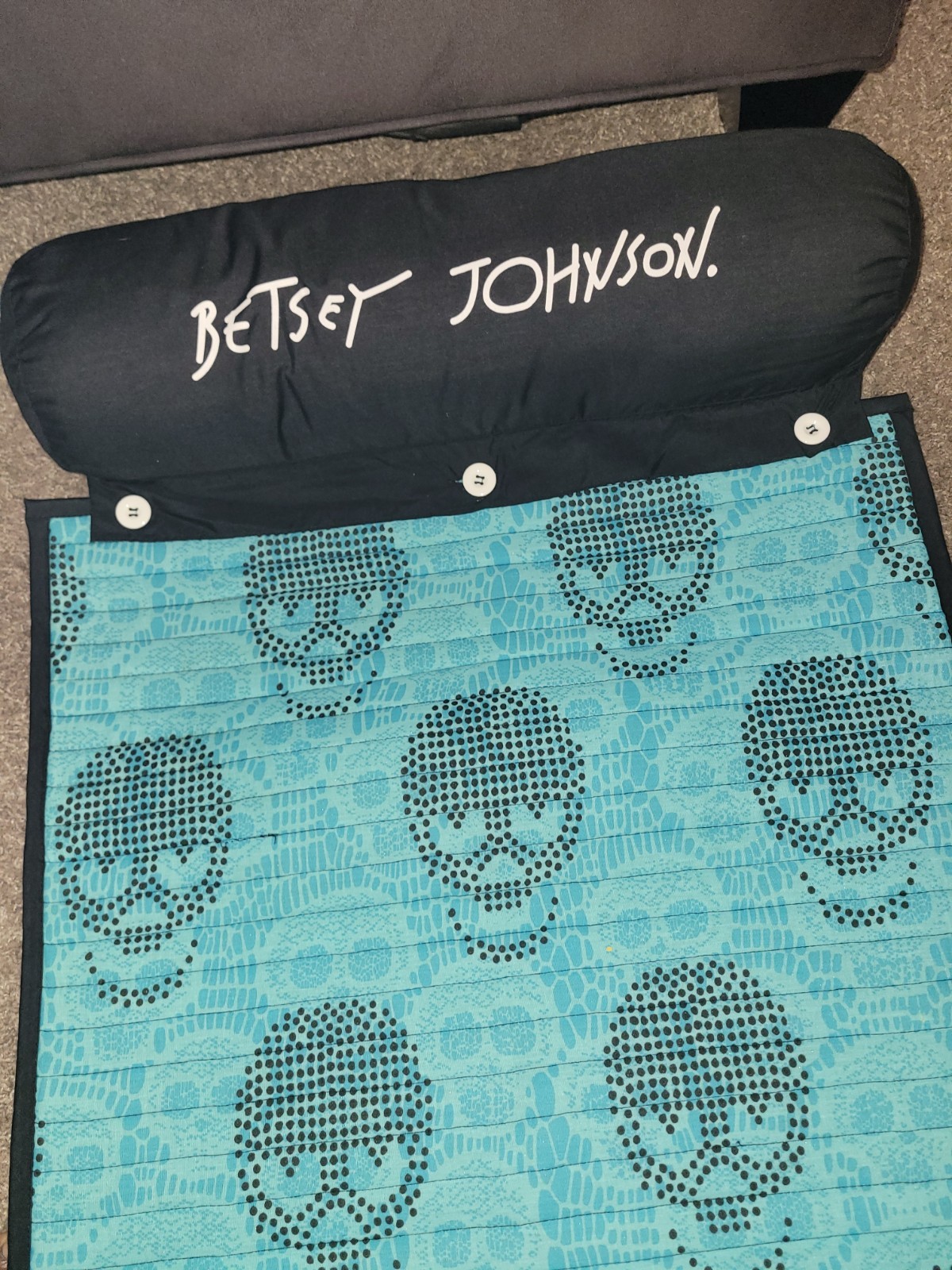 Betsey Johnson Yoga Beach Mat With Pillow 70&Prime; Great Condition