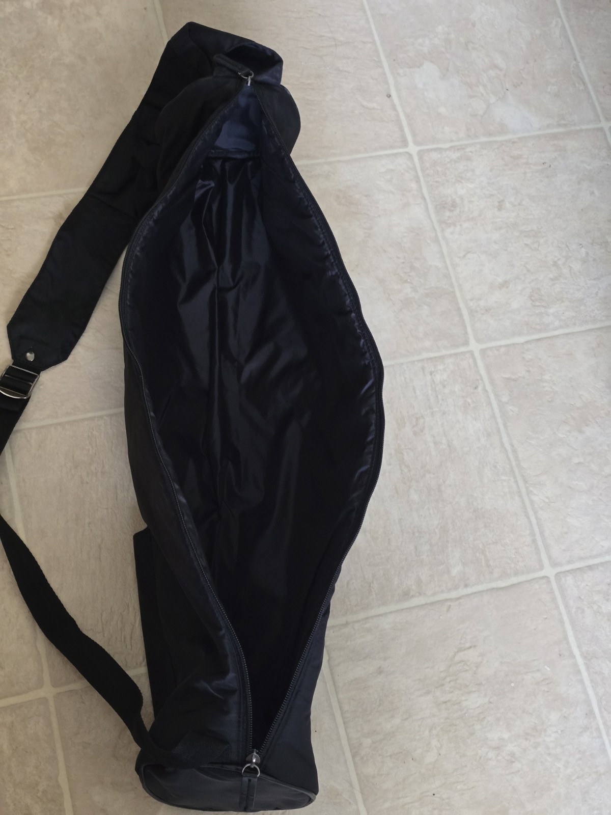 New Balance Black Polyester Yoga Mat Bag with Zipper and Adjustable Strap