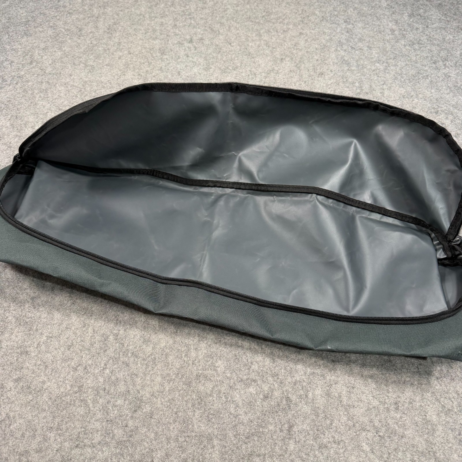 NWT Liforme Mindful Garden Special Edition Olive Green Yoga Mat Carrying Case