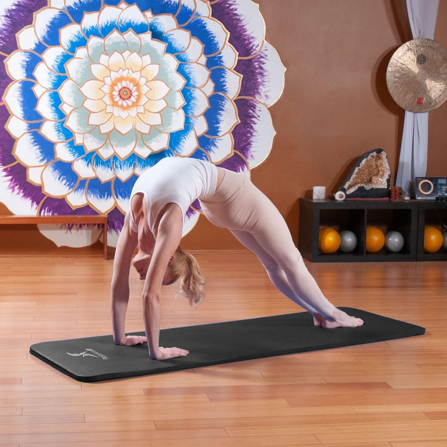 Extra Thick Non Slip Yoga And Pilates Mat With Carrying Strap 71L X 24W