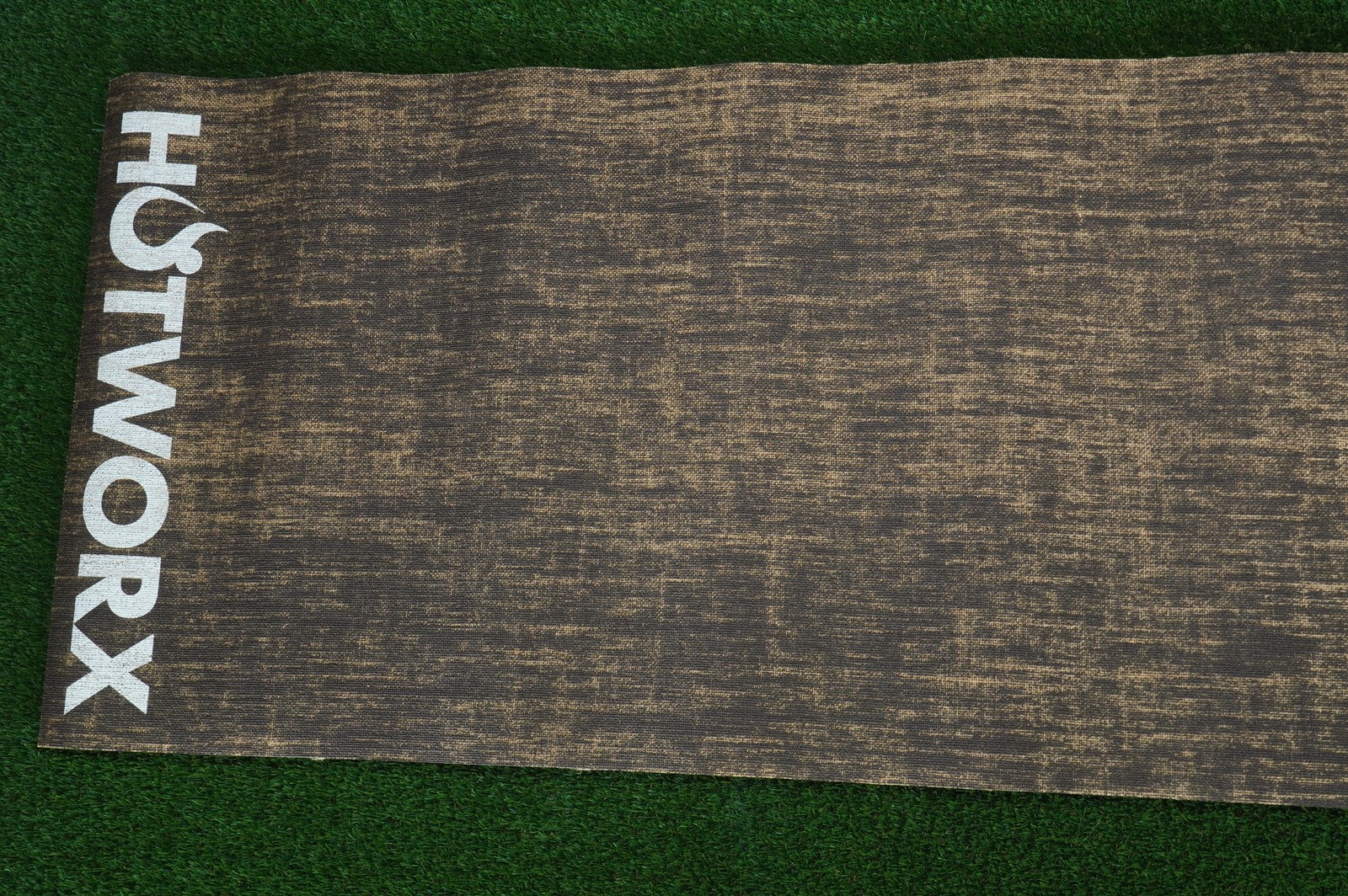 HOTWORX Mat Isometric Posture Yoga Mat ~ 24&Prime; x 72” ~ GREAT SHAPE!