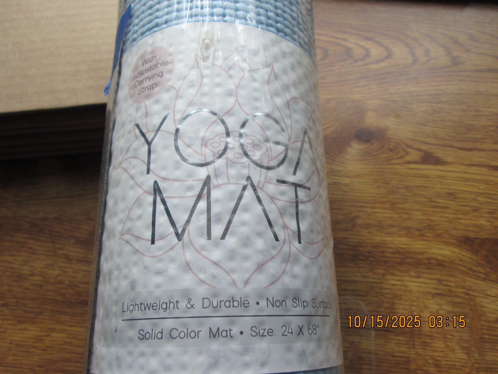LIGHT WEIGHT « YOGA » MAT. 24 by 68.
