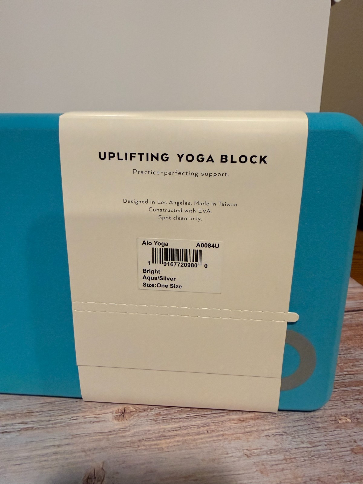 Alo Yoga Uplifting Yoga Block A0084U EVA Foam Aqua/Silver 9x4x6 7oz