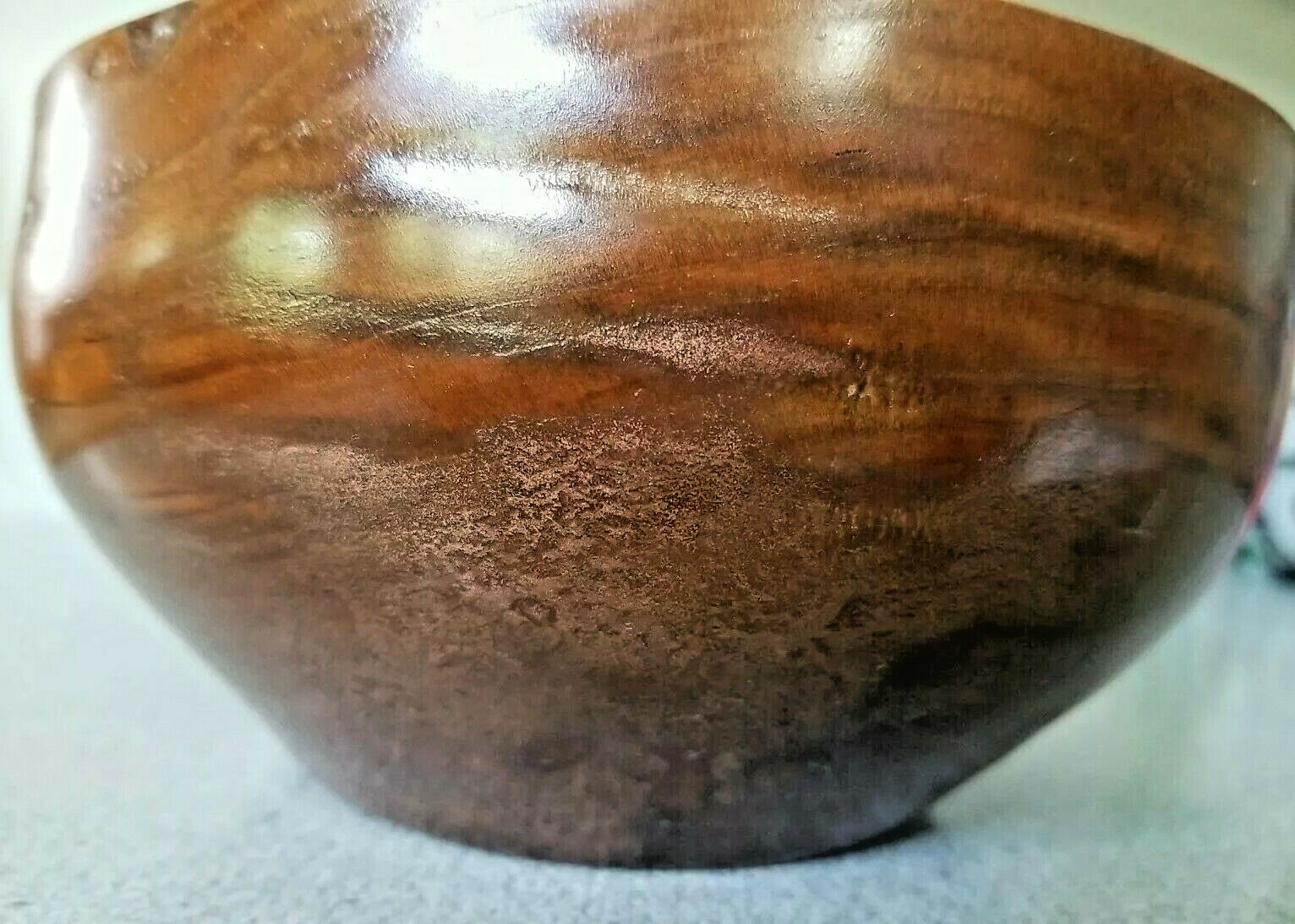 Original carved PINE BOWL with COPPER INLAY & WASH! 7.5&Prime; x 3.75&Prime; energy healing