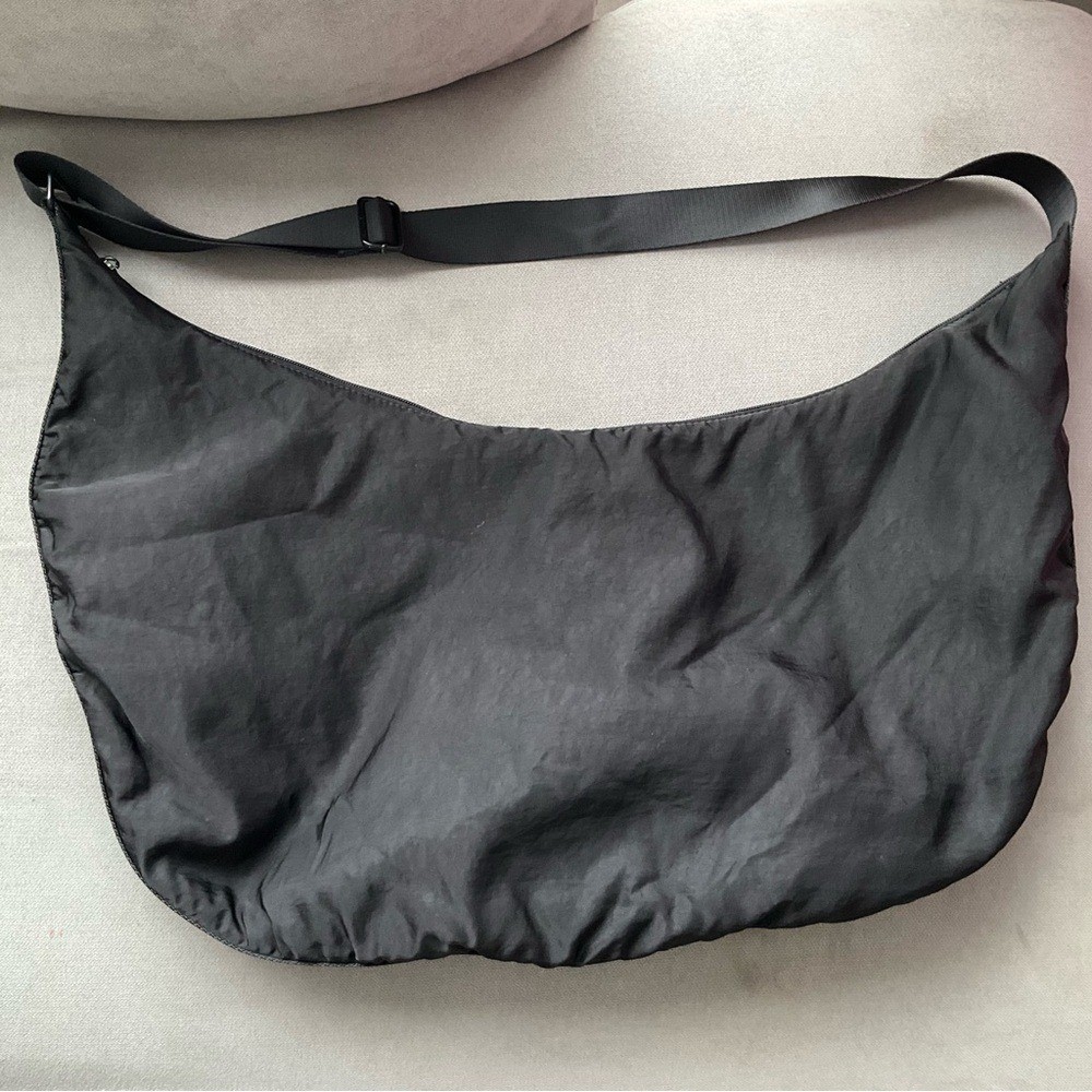Alo Yoga Om The Go Gym Sling Bag Black