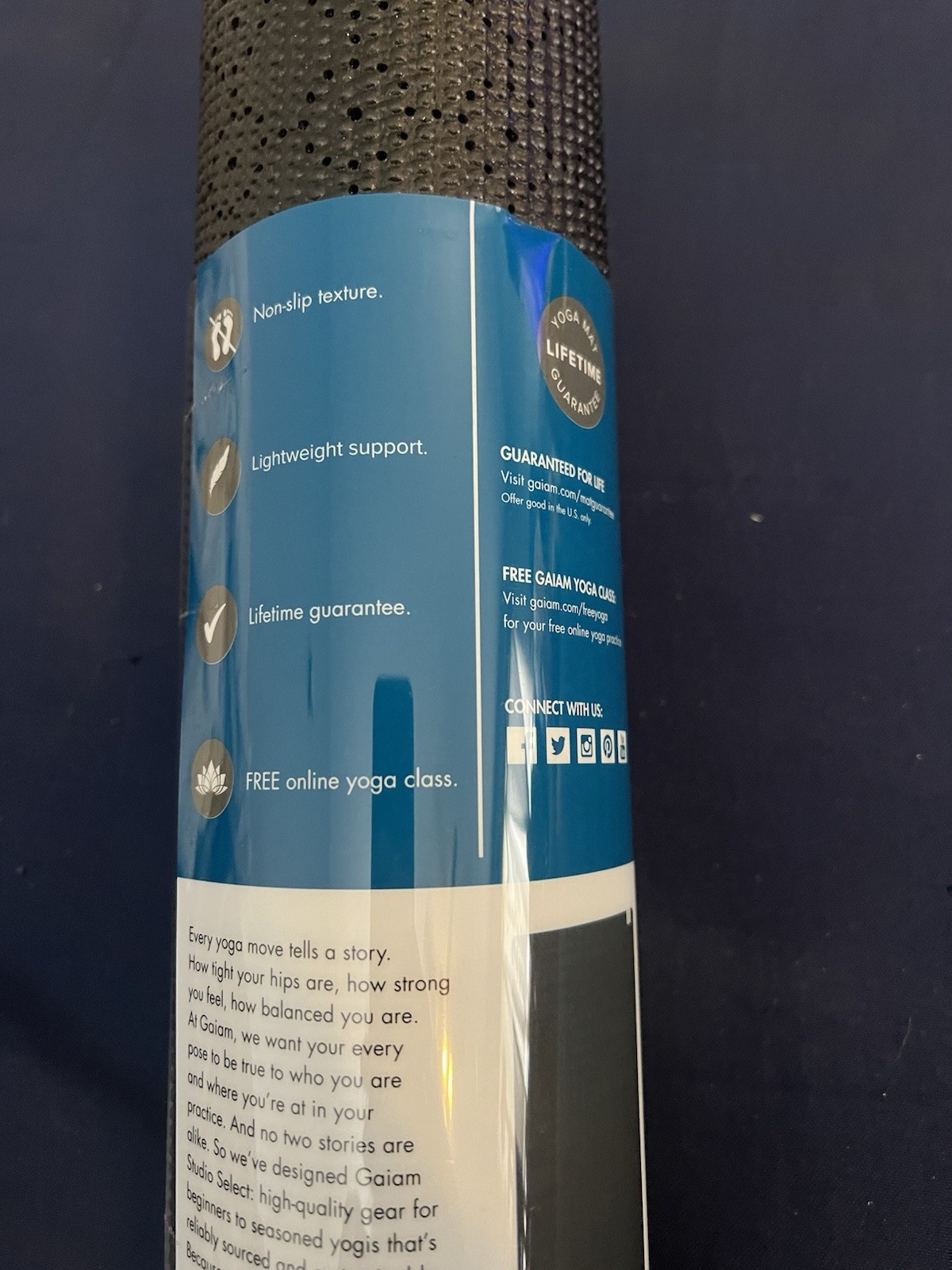 Amazing Deal! Gaiam 4MM Yoga Mat Non Slip Lightweight Black New MSRP $22