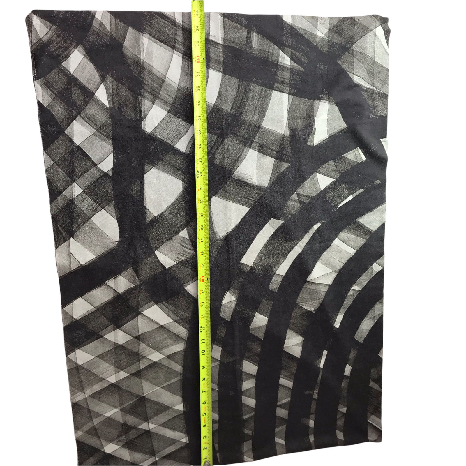 Lululemon Yoga Towel, Large, Black White Abstract Lines Brush Stream Silver