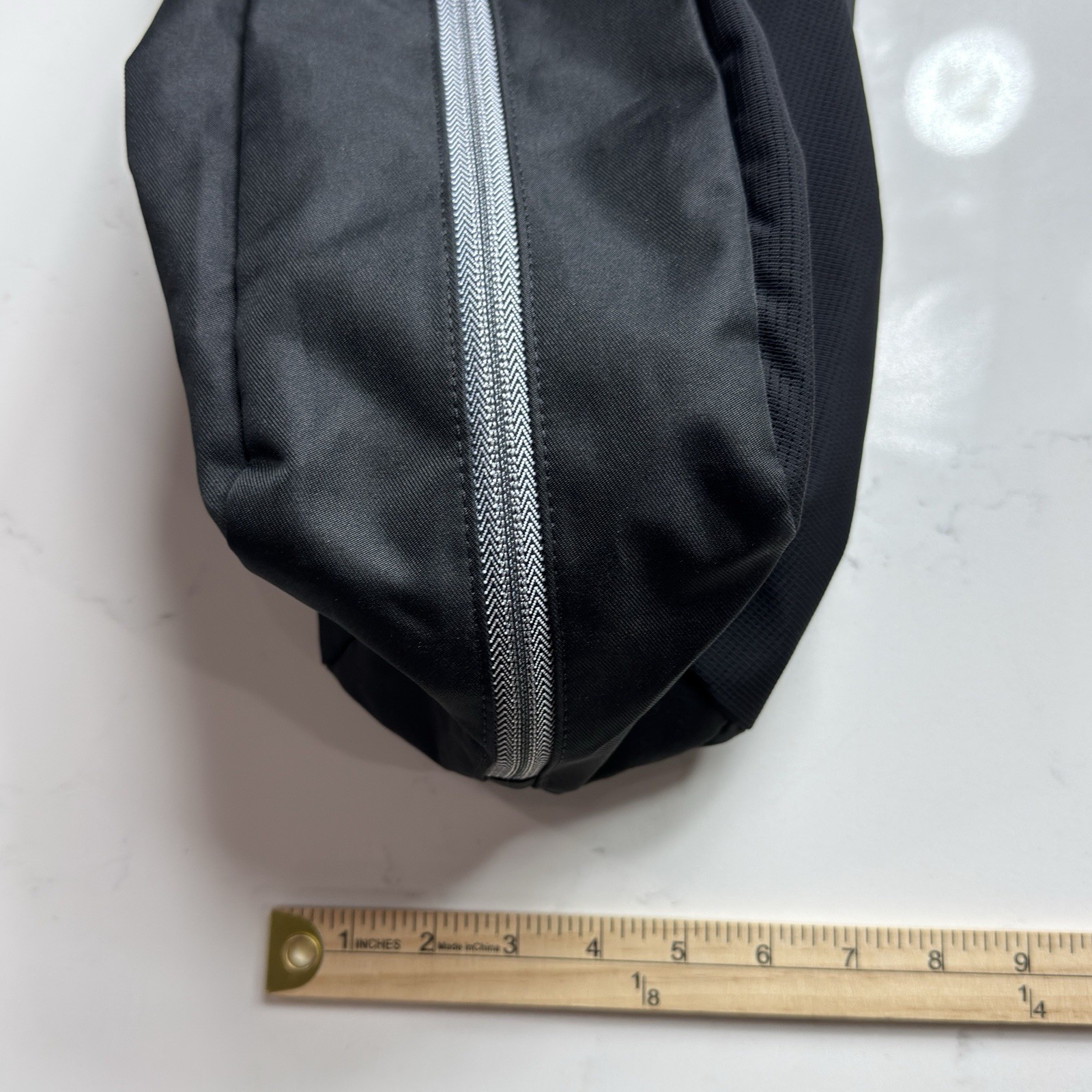 Manduka Go Steady Large Yoga Mat Carrier In Black Shoulder Bag Foldable Compact
