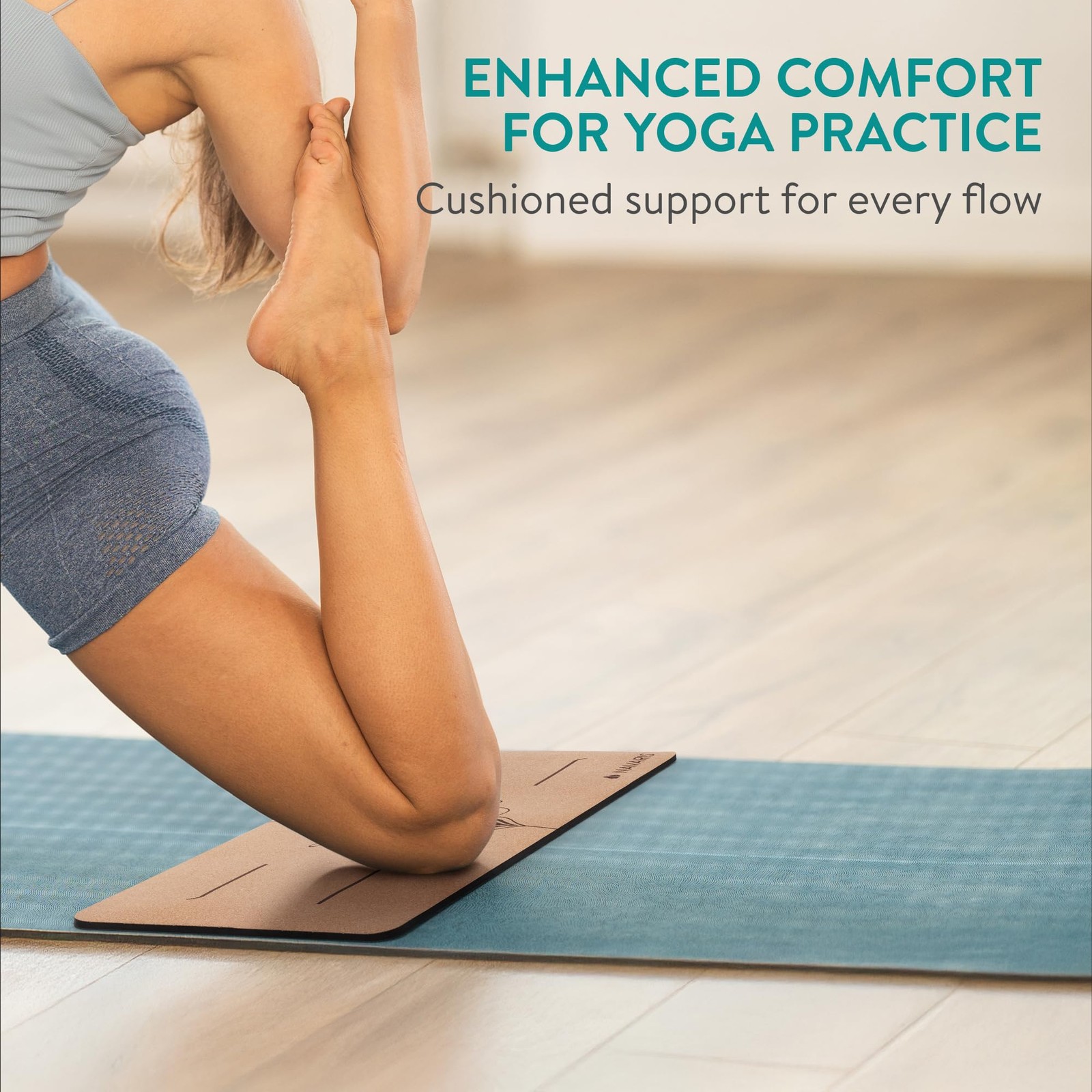 Navaris Cork Yoga Knee 23.6&Prime; x 9.8&Prime; x 0.2&Prime; (60 x 25 x 0.6 cm), Lines, brown