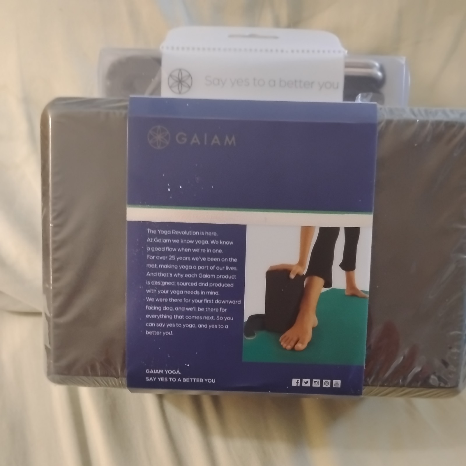 Gaiam Yoga Block + Yoga Strap Combo Set