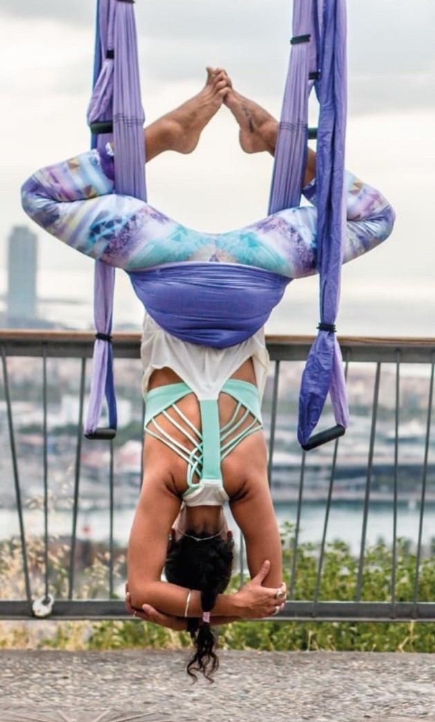 YOGABODY Yoga Trapeze Practice is Everything Ceiling Bar Swing Hooks RARE Purple