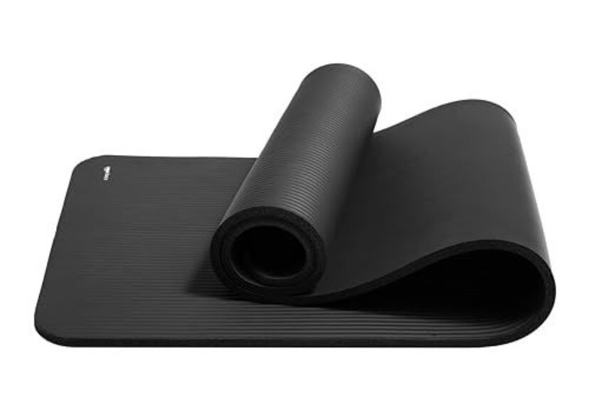 AMAZON BASICS 1/2&Prime; THICK EXERCISE YOGA MAT W/ CARRYING STRAP BLACK NEW!!!