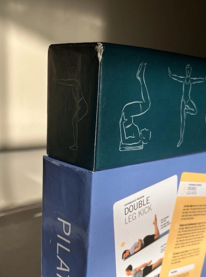 The Yoga Deck: 50 Poses and Meditations for Body, Mind, and Spirit Classic Body