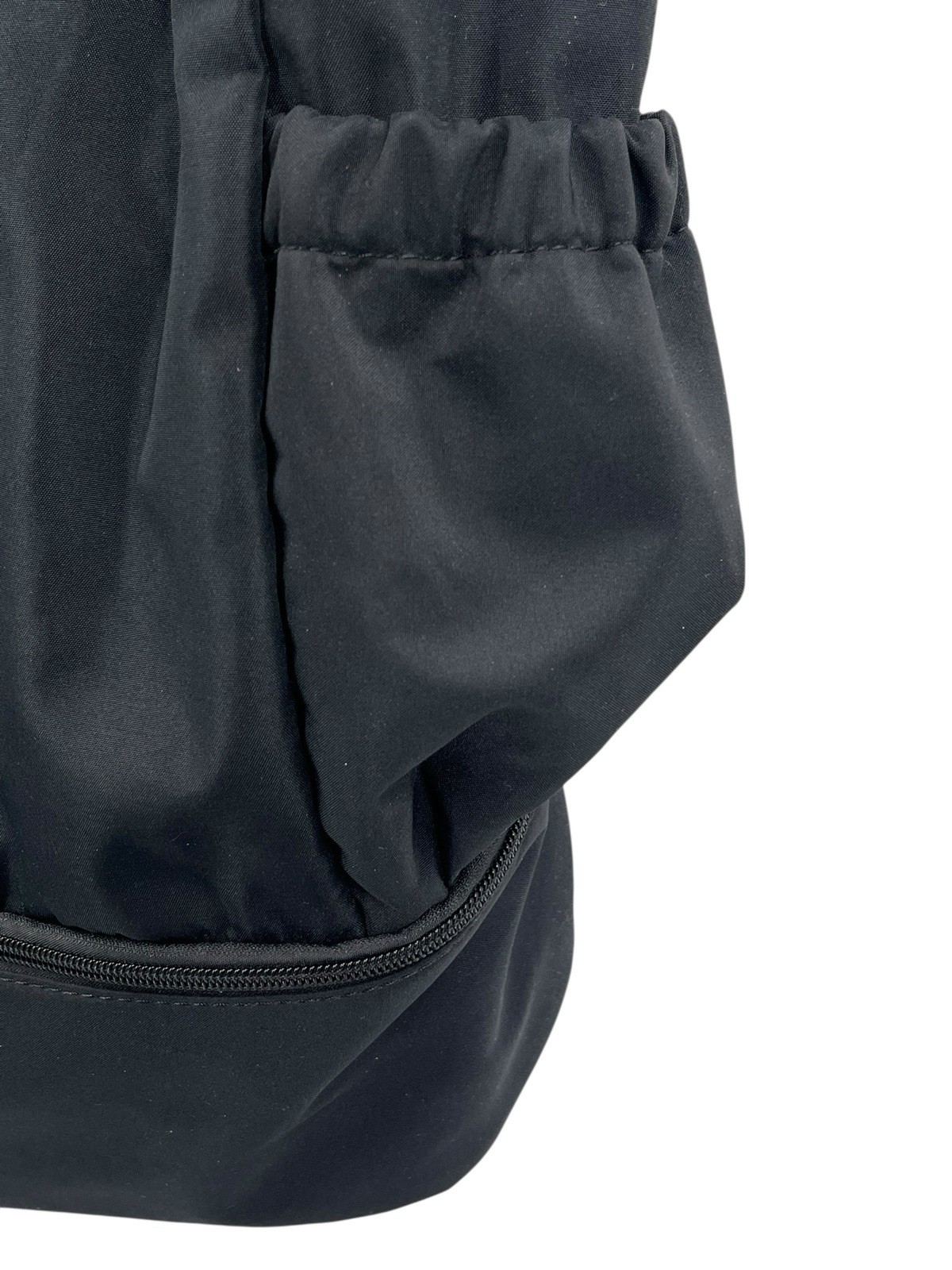 BEYOND YOGA Black Convertible Drawstring Gym Bag NWT