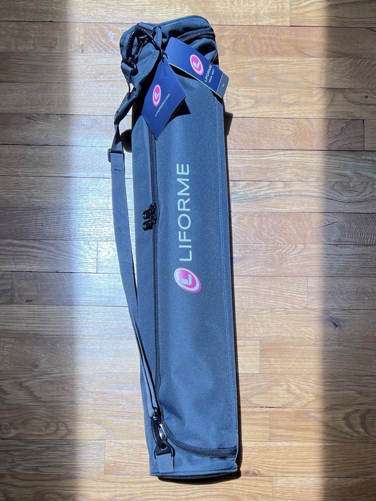 Liforme Yoga Mat w/ Carrying Case Gray/Pink 70 x 24 in 4.2mm