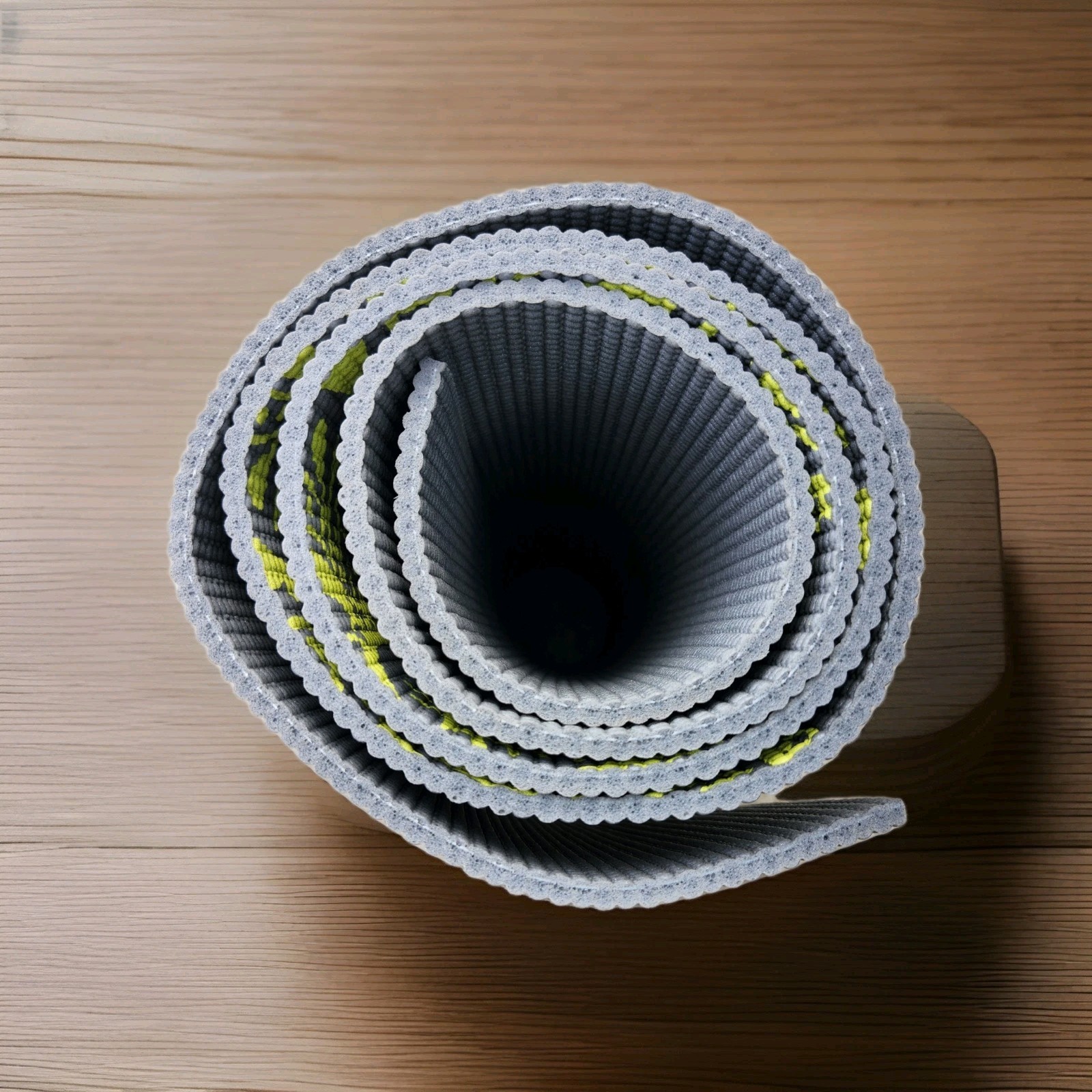 Gaiam Premium Citron Sundial Yoga Mat. L68 x W 24 x ¼ In. Gray Color