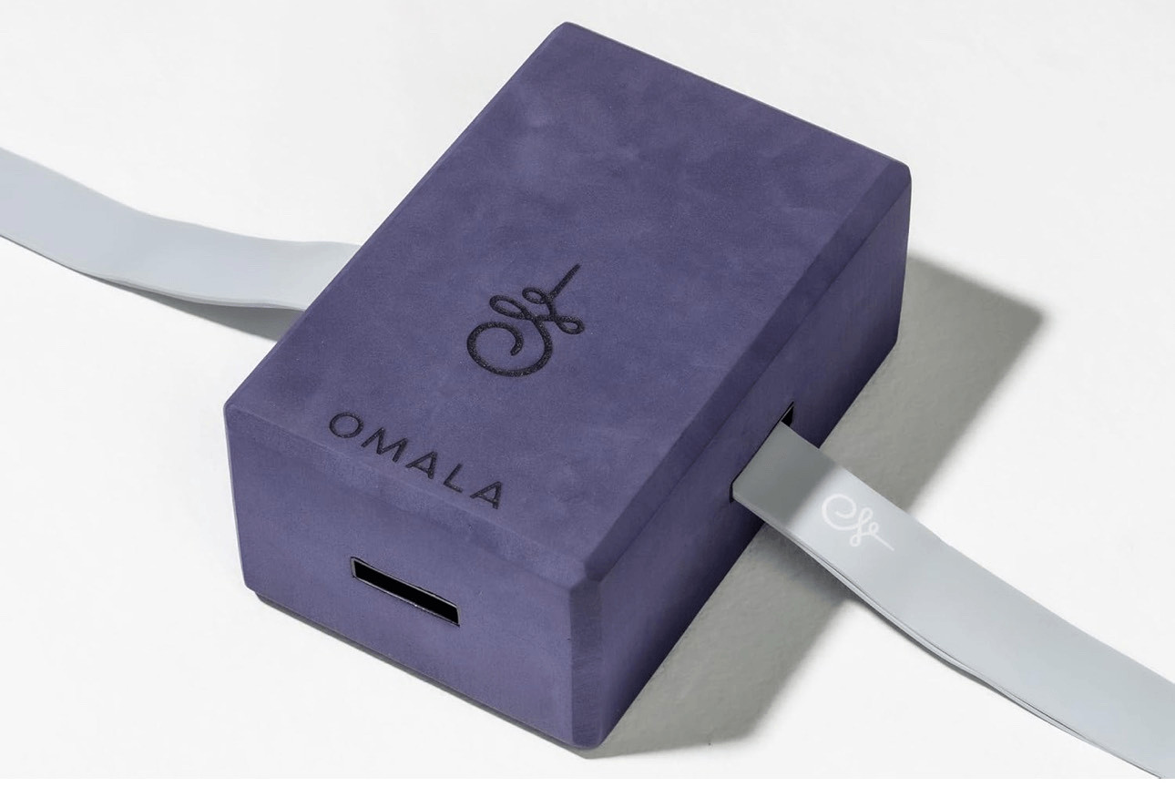 2 Sets Omala Black and Bands Yoga Set Block, Strap, Band & Pendant