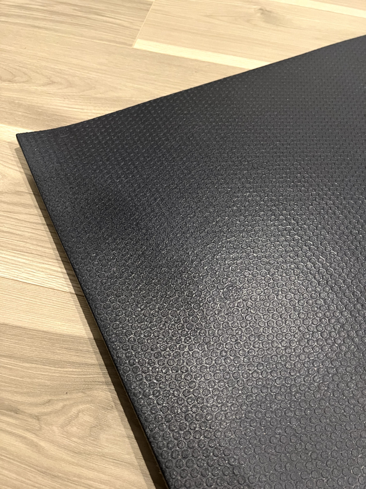 MANDUKA PRO YOGA MAT METALLIC LUSTER SILVER NAVY BLUE LIMITED EDITION 71X26 6MM