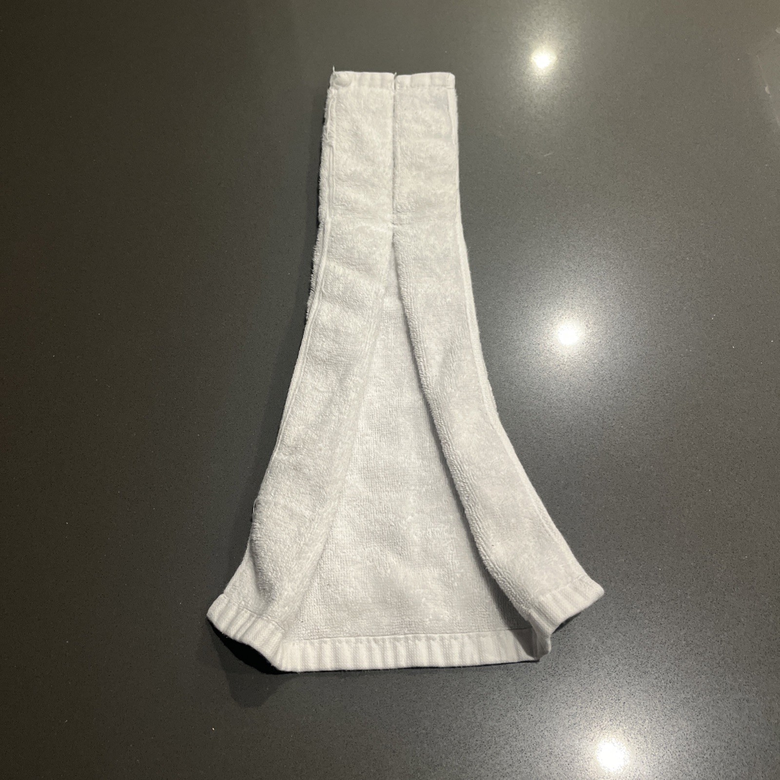Nike Alpha Football Terry Towel Adult White/Black