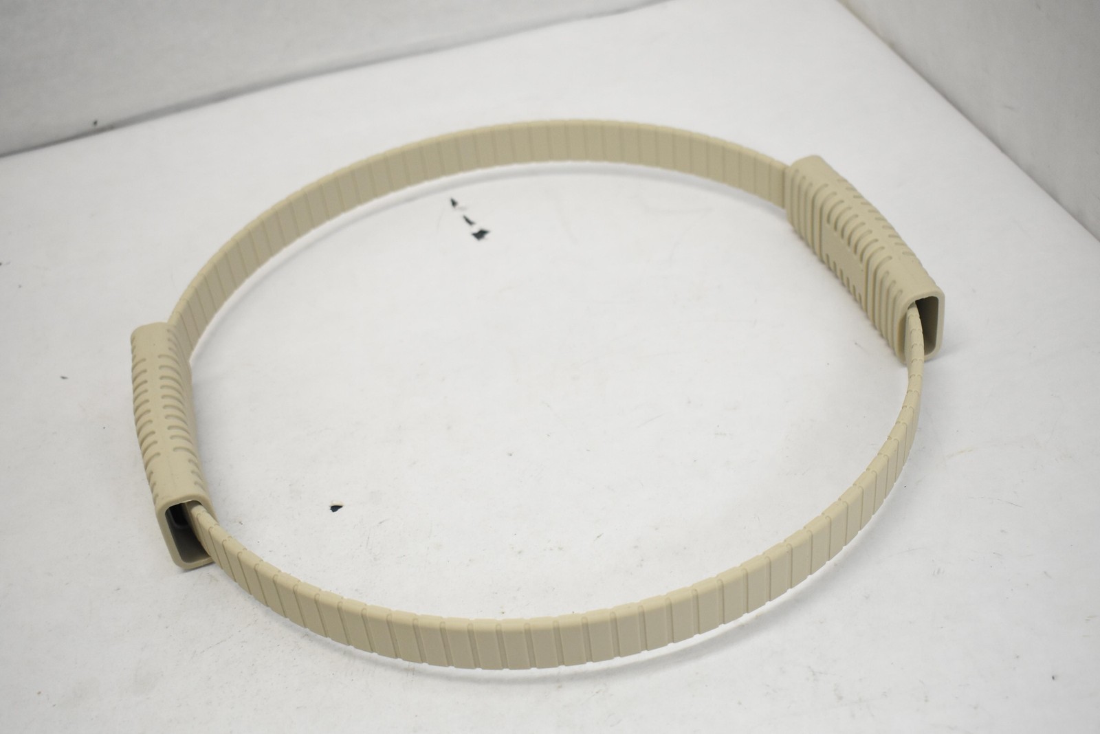 PALECLOUDS Pilates Ring Beige Plastic 13.5 In Yoga Exercise Fitness Workout