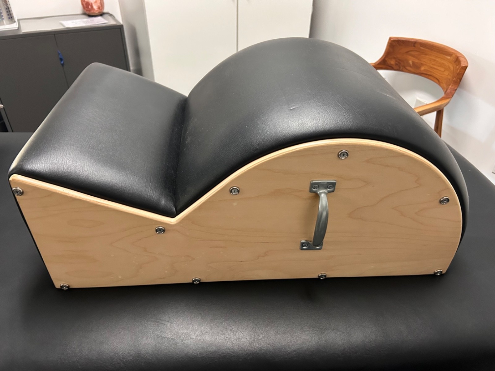 Uimoso Pilates Spine Corrector Arc for Fitness and Spine Stretching, Rubber Wood