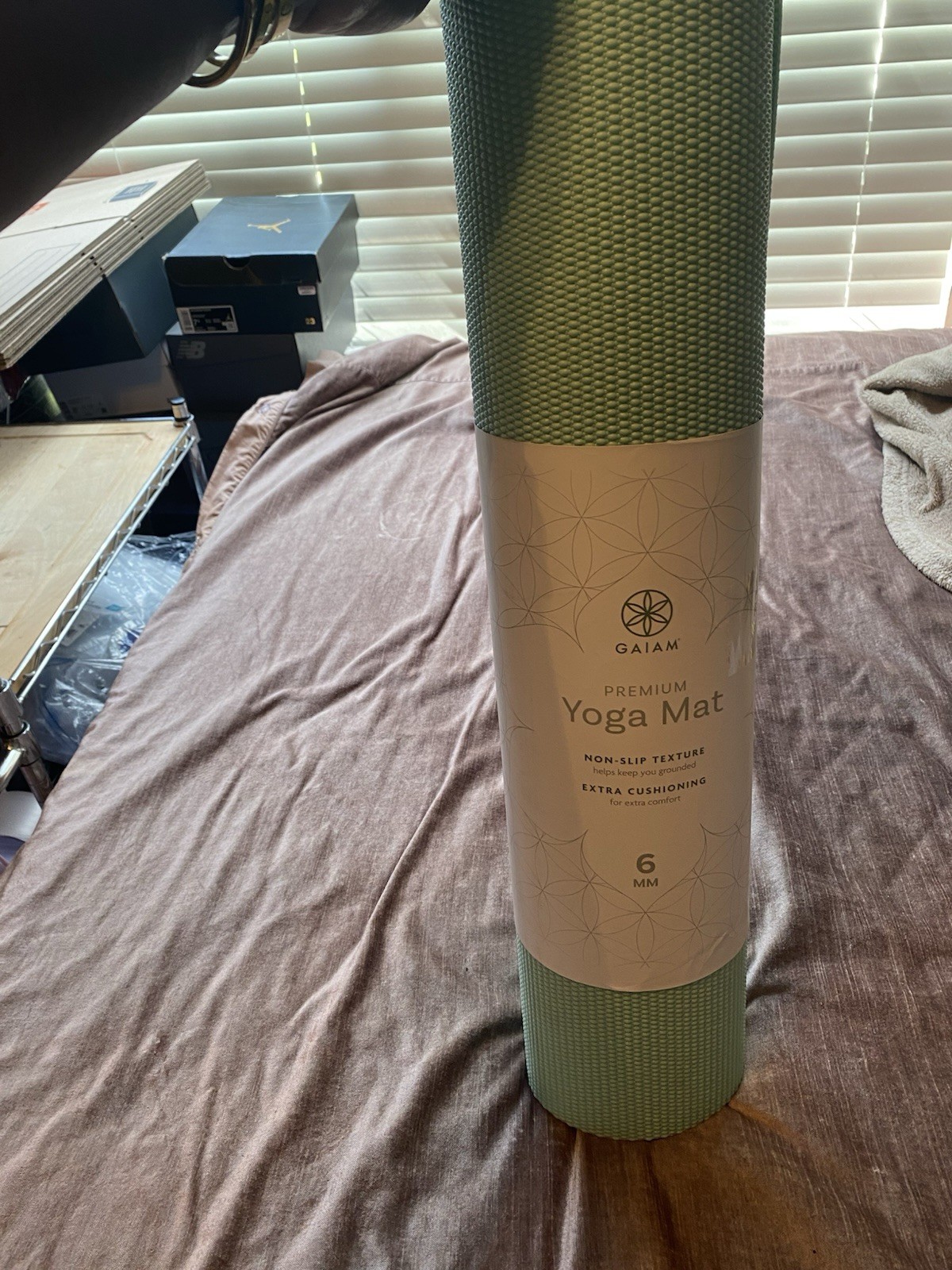 New Gaiam Premium 6MM Yoga Mat.  68&Prime;L x 24&Prime;W x 6MM.