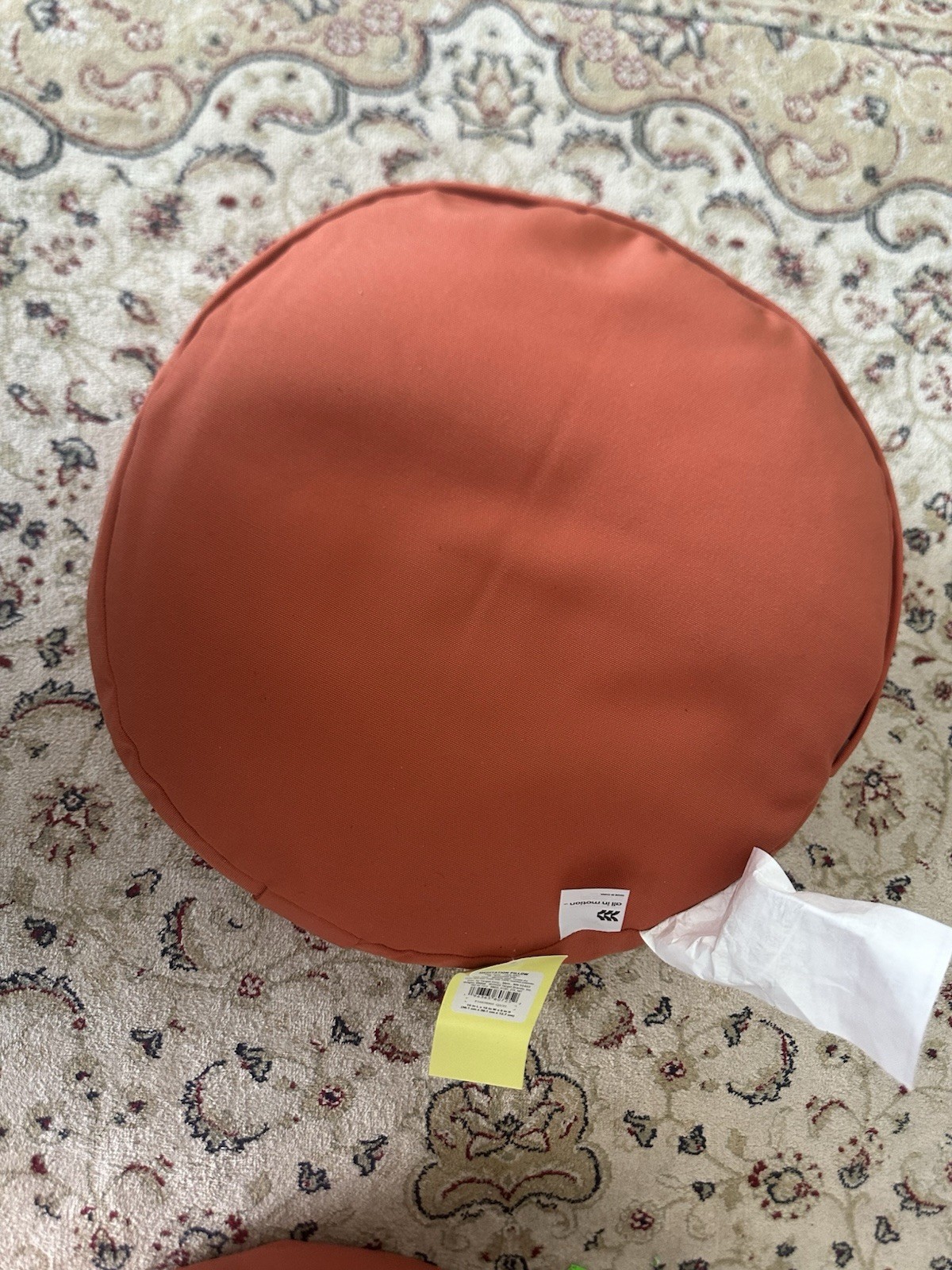 ALL IN MOTION MEDITATION PILLOW – SIZE : 15IN L X 15IN W X 5IN H Color: Rust