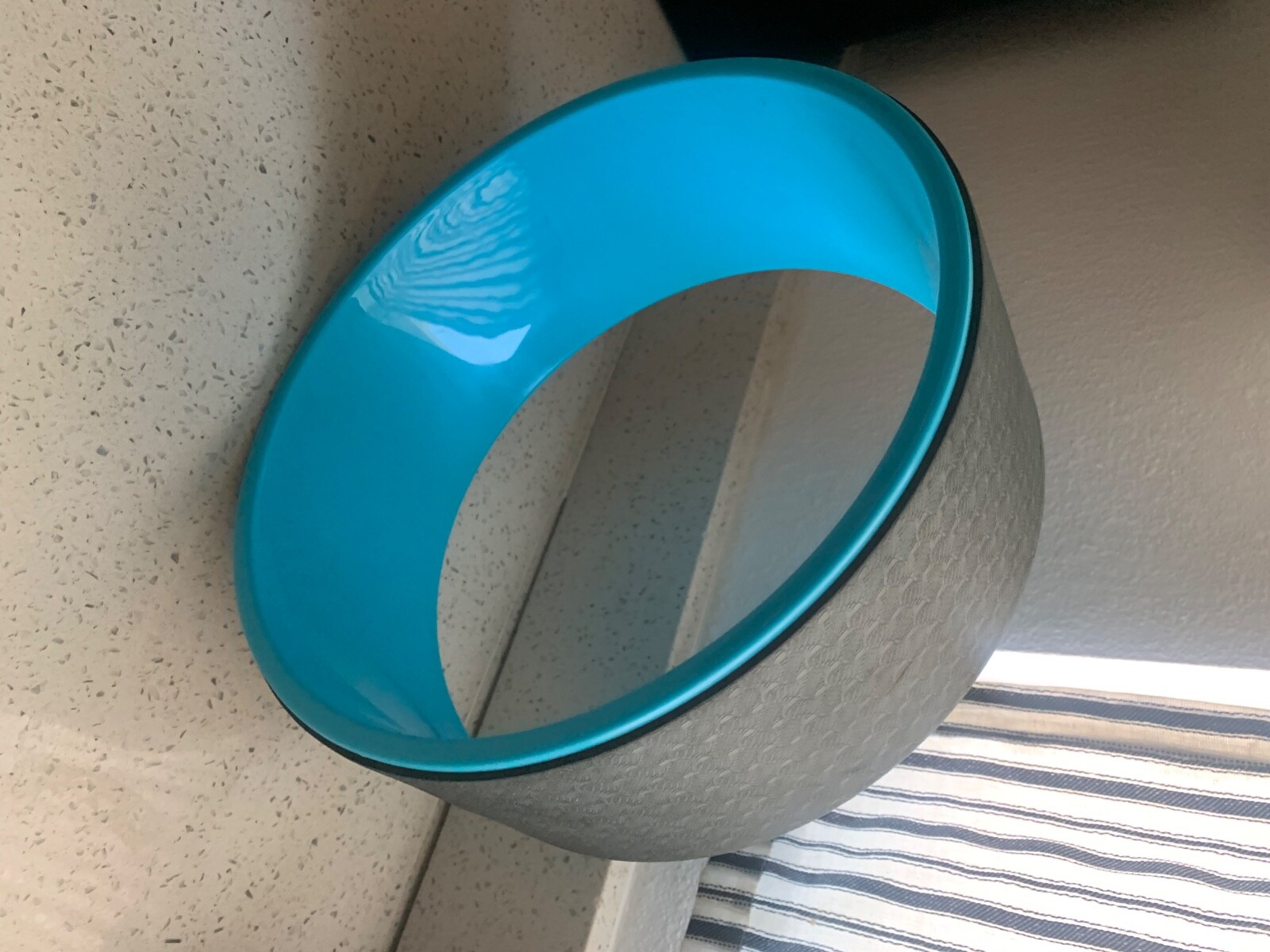 Slightly Used Blue Re-spin Yoga Wheel for Stretching and Back Pain