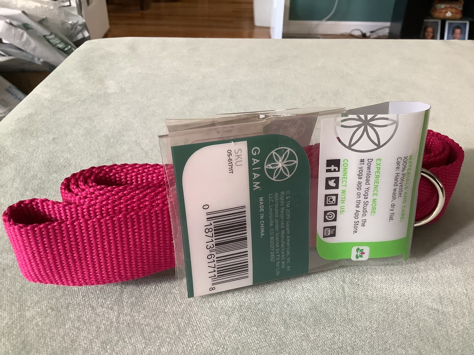 GAIAM Easy-Cinch Yoga Mat Sling – Holds Any Size Mat Hot Pink