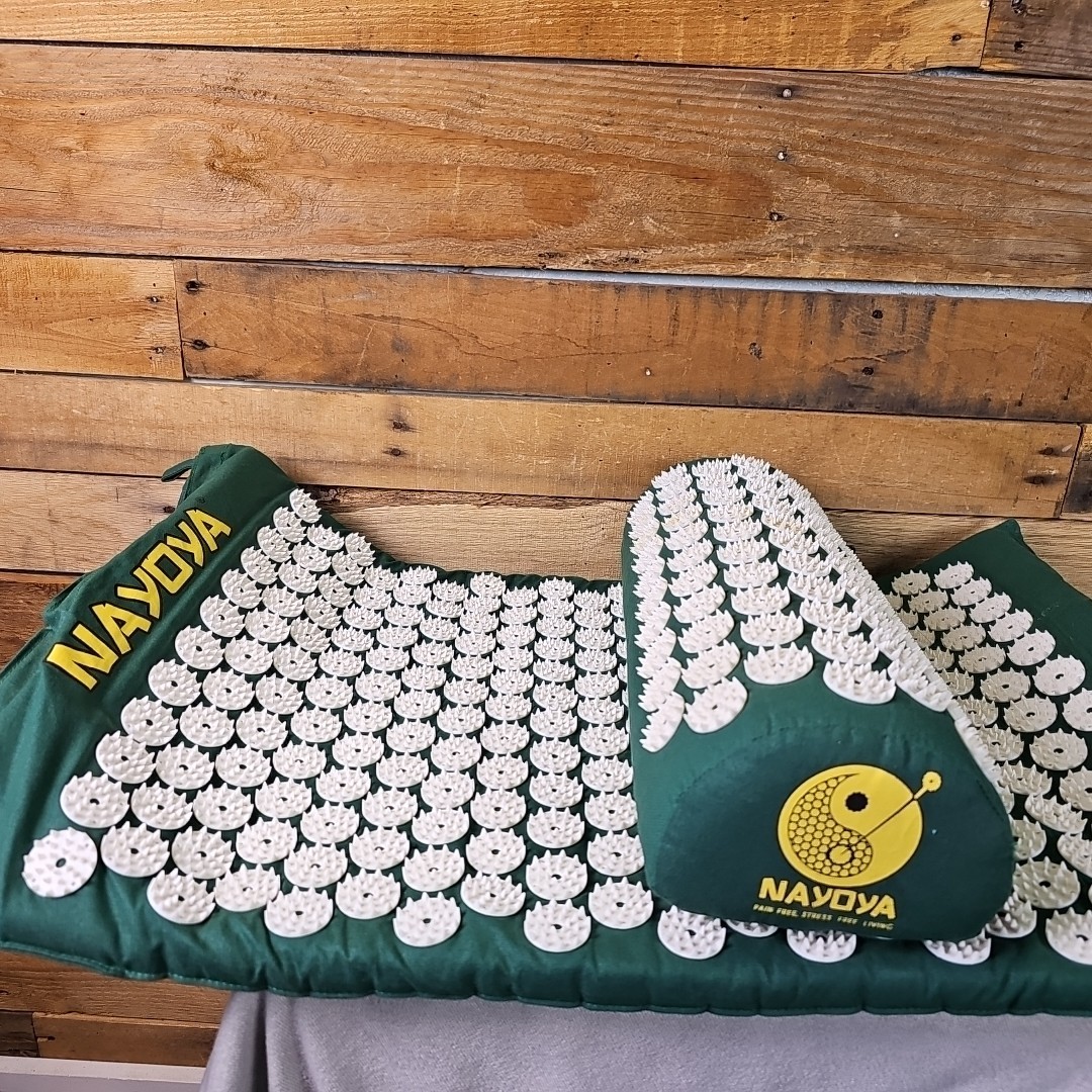 NAYOYA Acupressure Mat and Pillow Set for Back/Neck Pain Relief