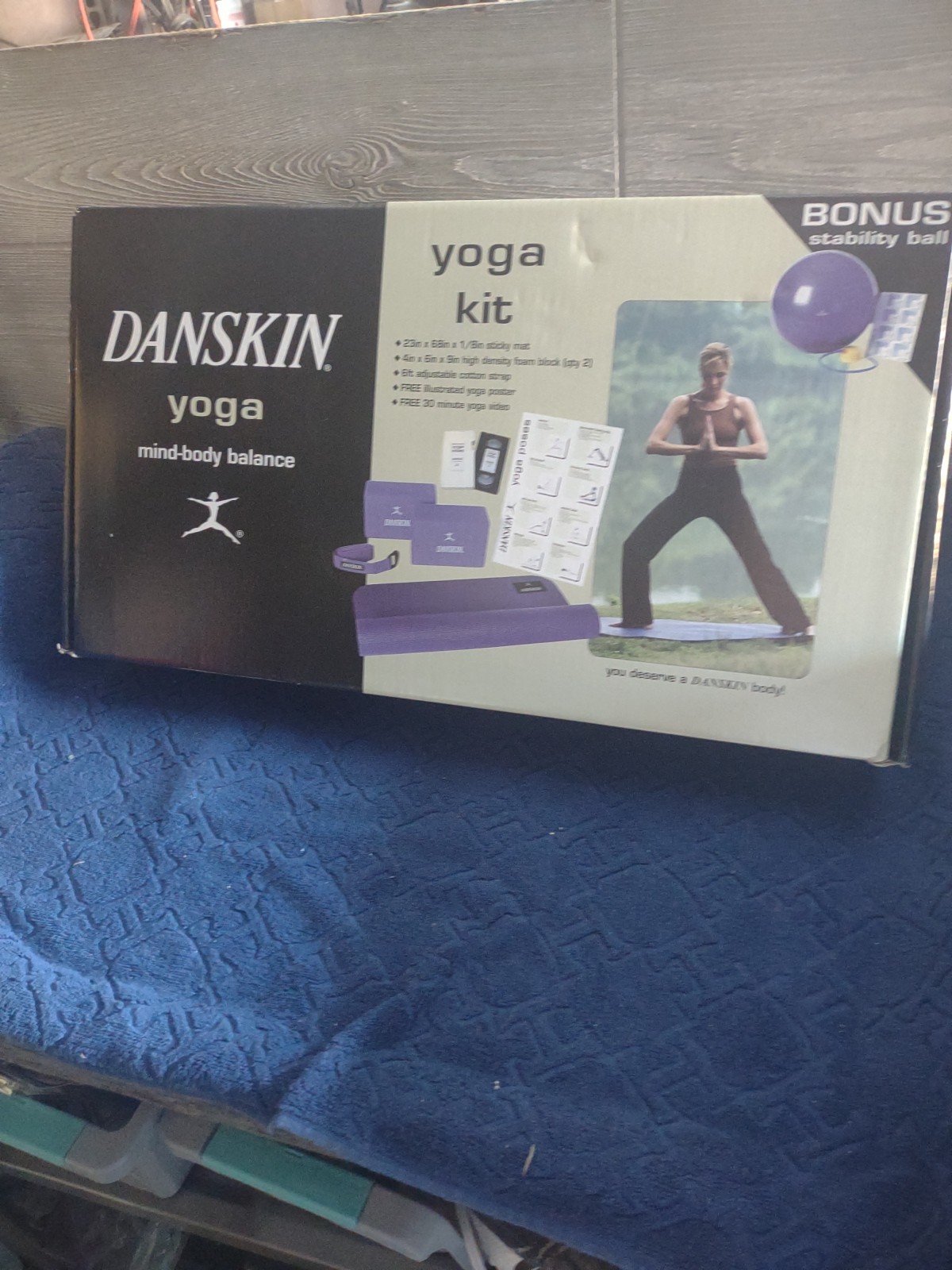 Danskin Yoga Kit