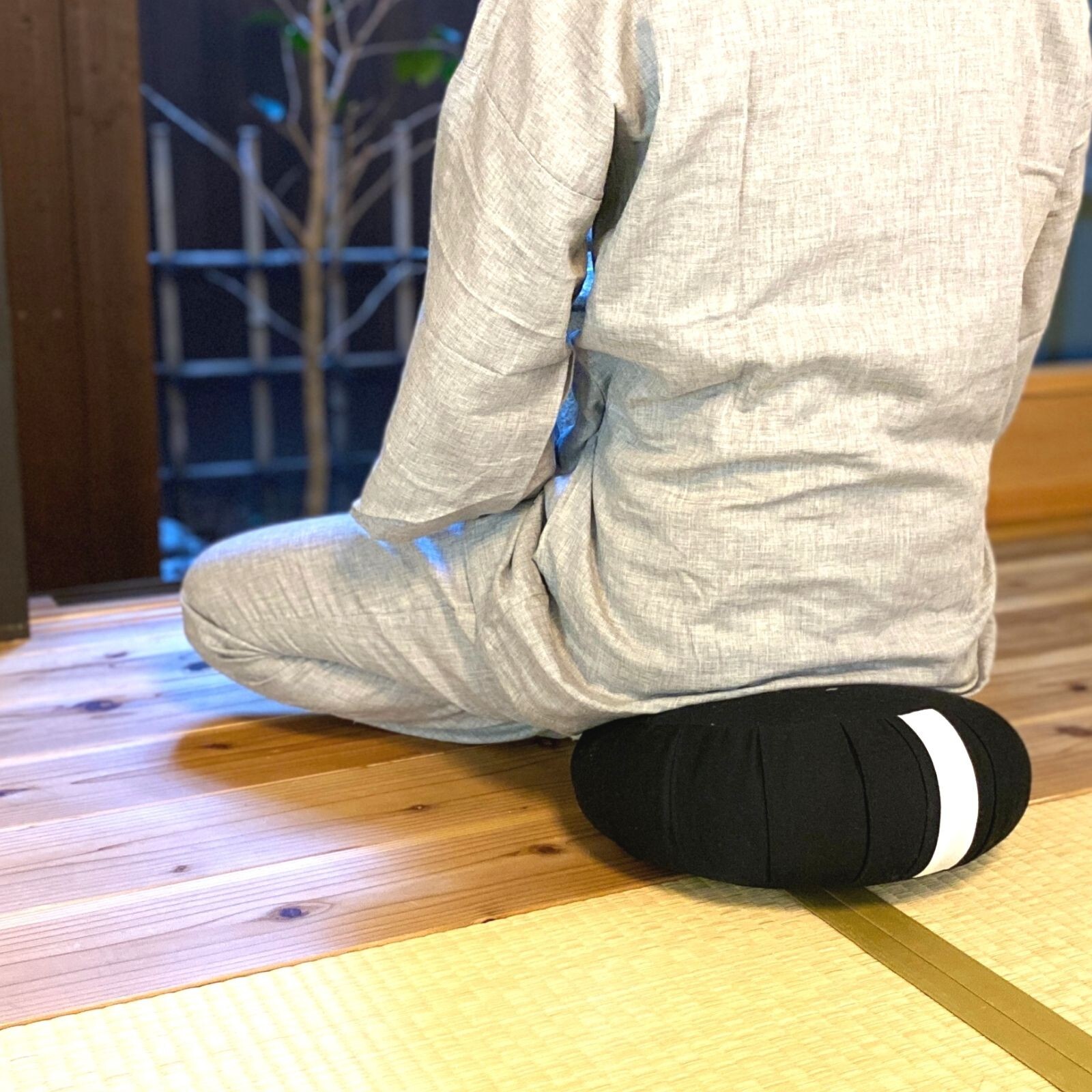 Zabuton Meditation Cushion Set, Relaxing, Yoga Exercise, Black ZAZEN #242
