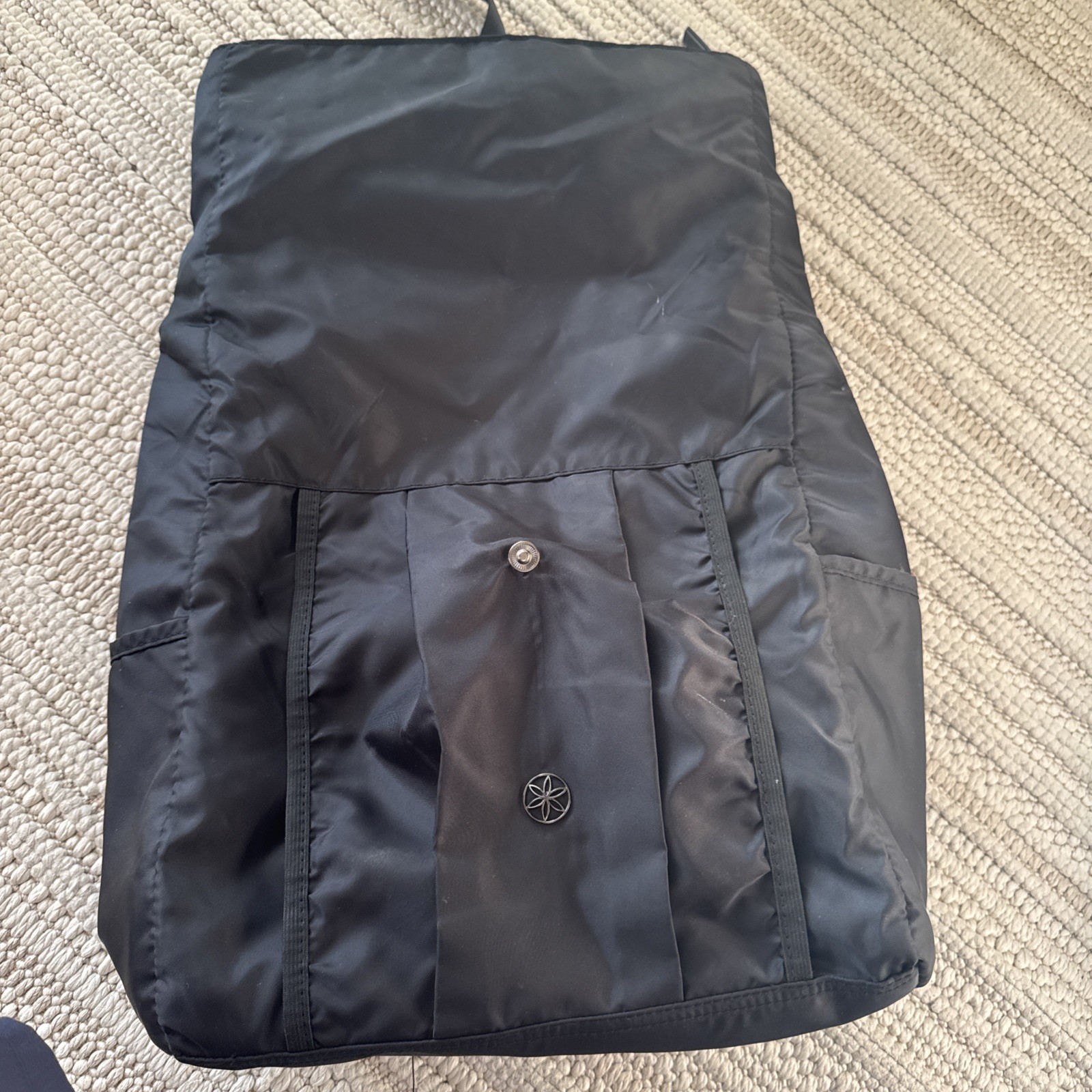 Gaiam EUC Holds Everything Yoga Mat Bag Backpack Yoga Mat Carrier Sleeve black