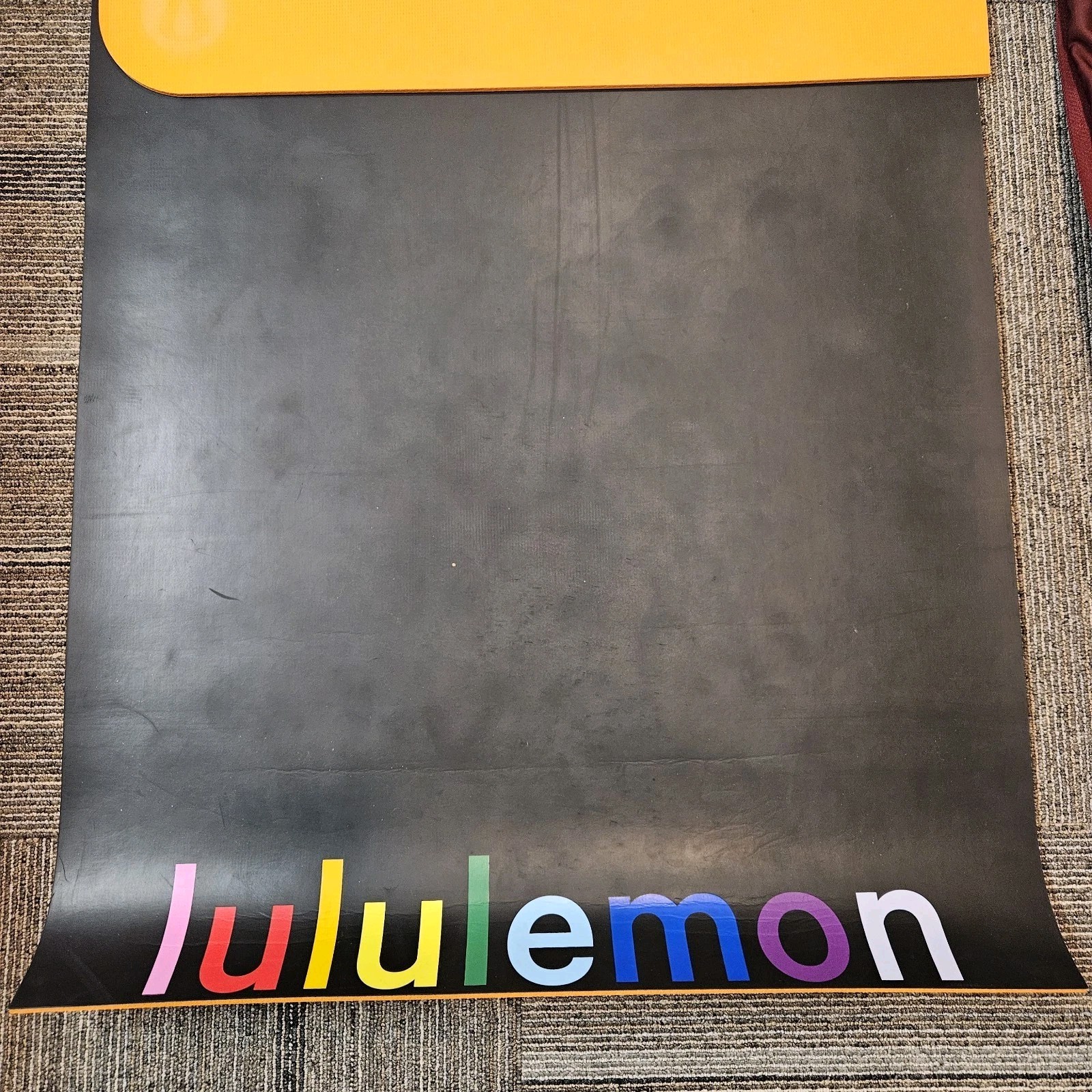 Lululemon Reversible Yoga Mat Wordmark 5mm, ~Black/Tiger & Navy / Sonic Pink