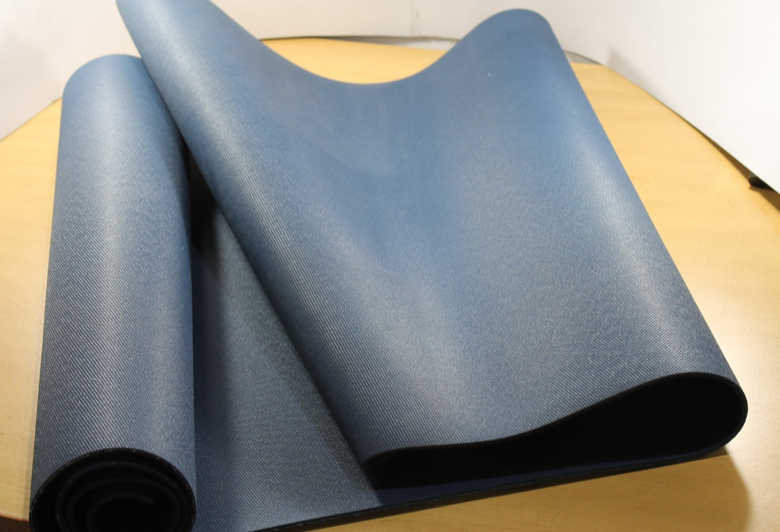 Jade Yoga – Yoga Mat W24 x H74