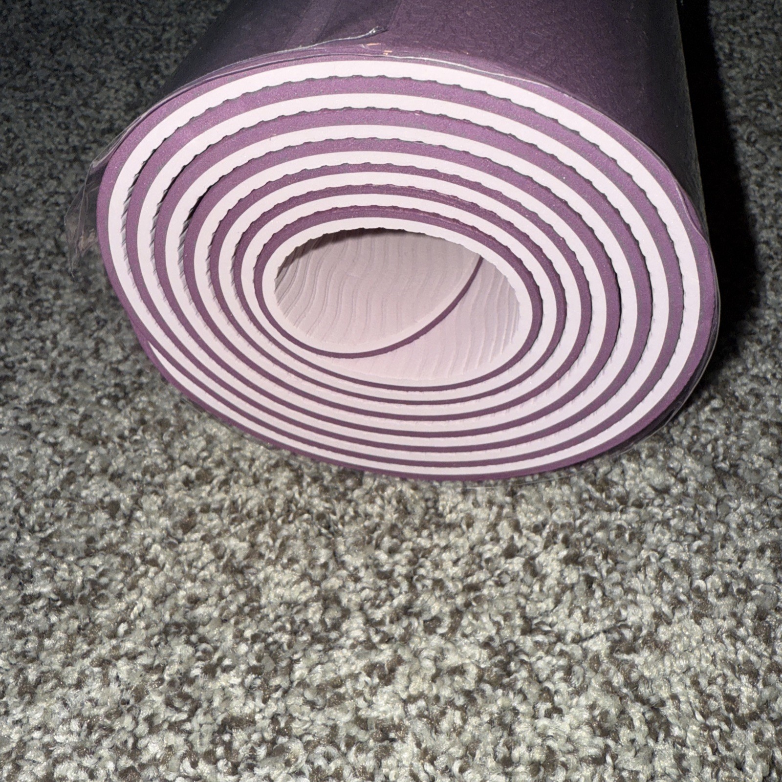 Portable Purp EVA Yoga Mat Anti-slip Fitness and Outdoor Exercise Mat NEW 60x 24