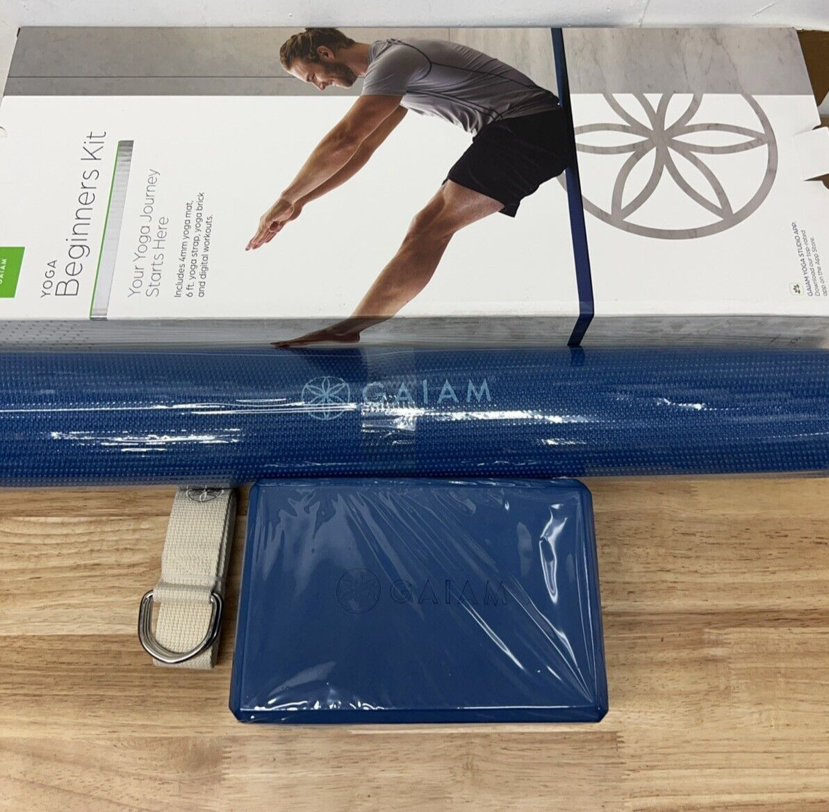 GAIAM 4mm Beginners Yoga Kit Navy Blue 6Ft Strap, Yoga Bricks