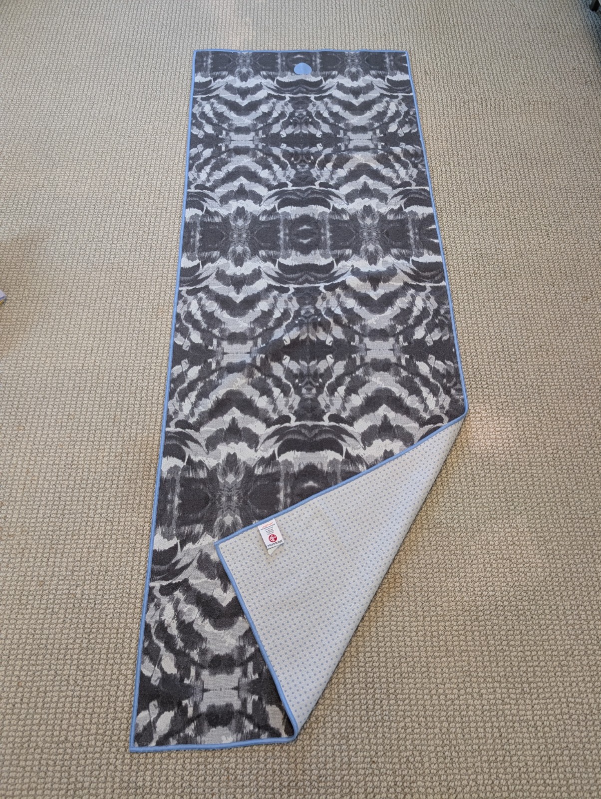 Manduka Yogitoes Hot Yoga Mat Towel