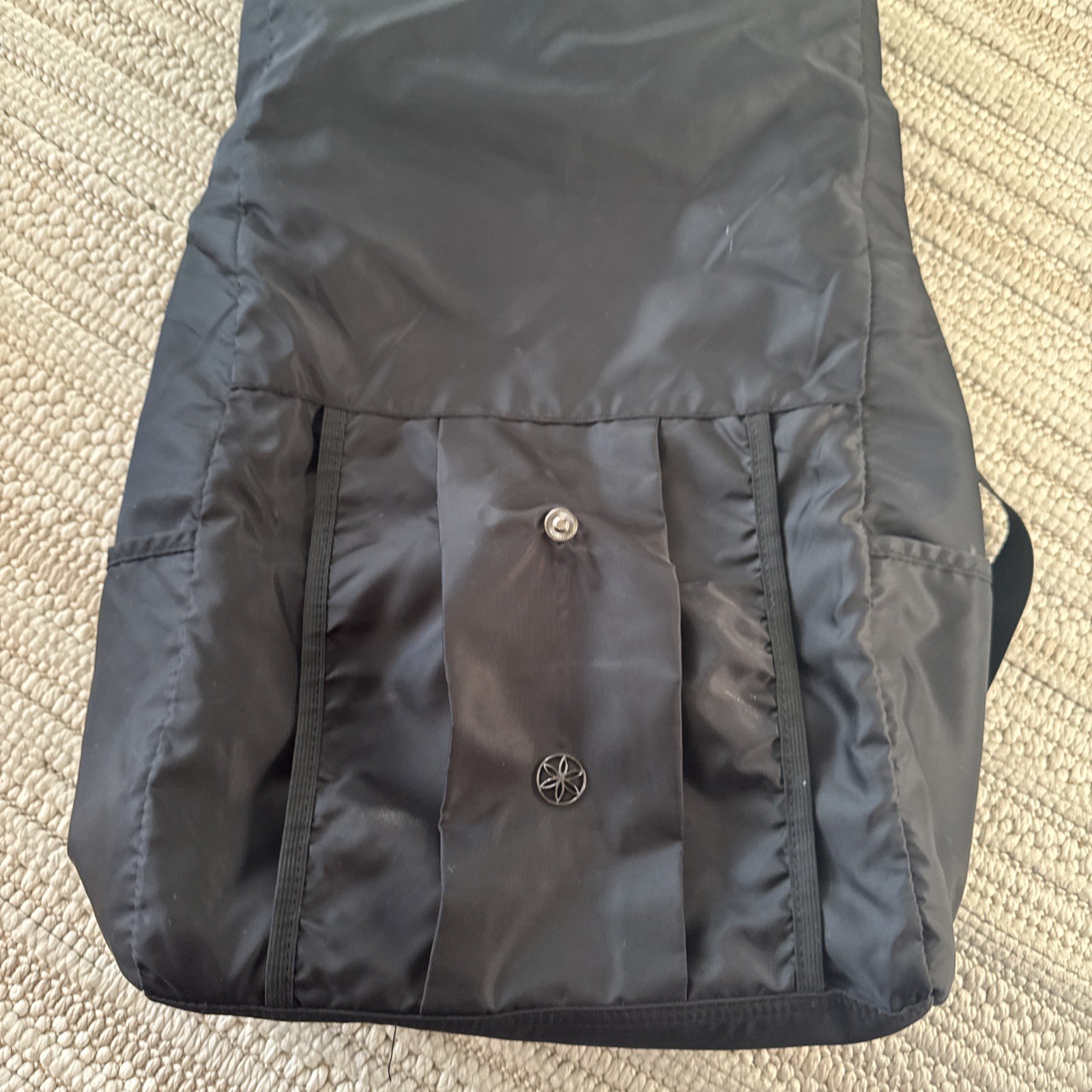 Gaiam EUC Holds Everything Yoga Mat Bag Backpack Yoga Mat Carrier Sleeve black