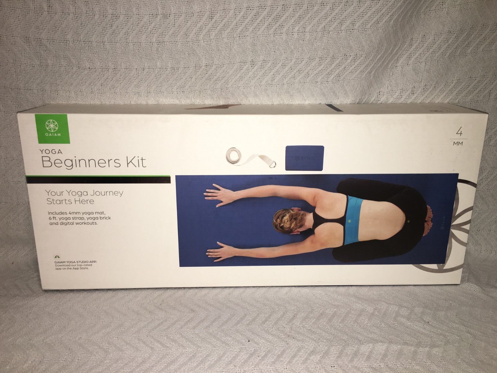 Gaiam Beginners Yoga Kit 4 mm (Mat, Block and Strap) Navy New In Box