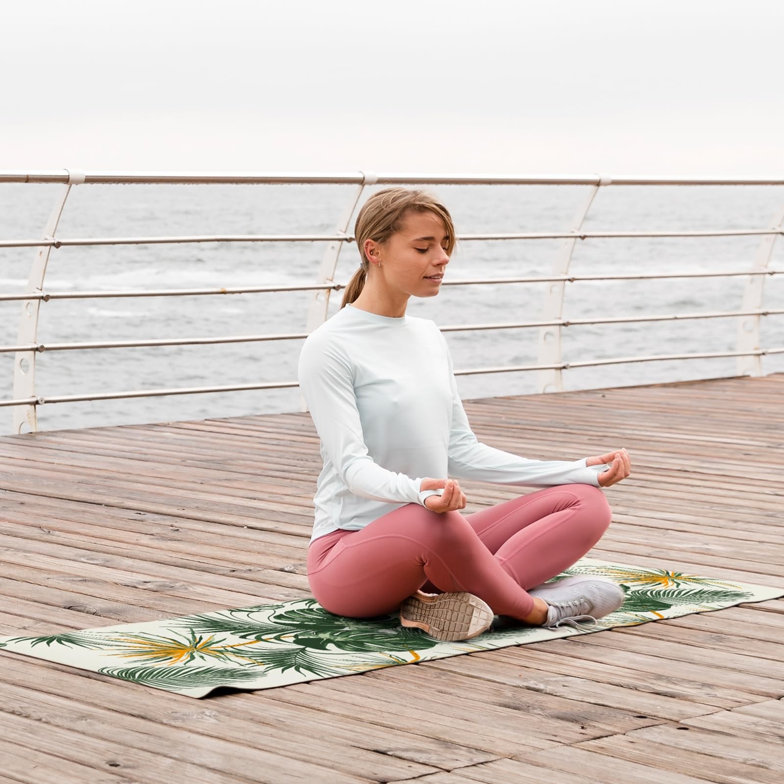 Travel Foldable Suede Yoga Mat, 1.5mm Thick, 72 x 24 Inch, Non-Slip, Tote Bag