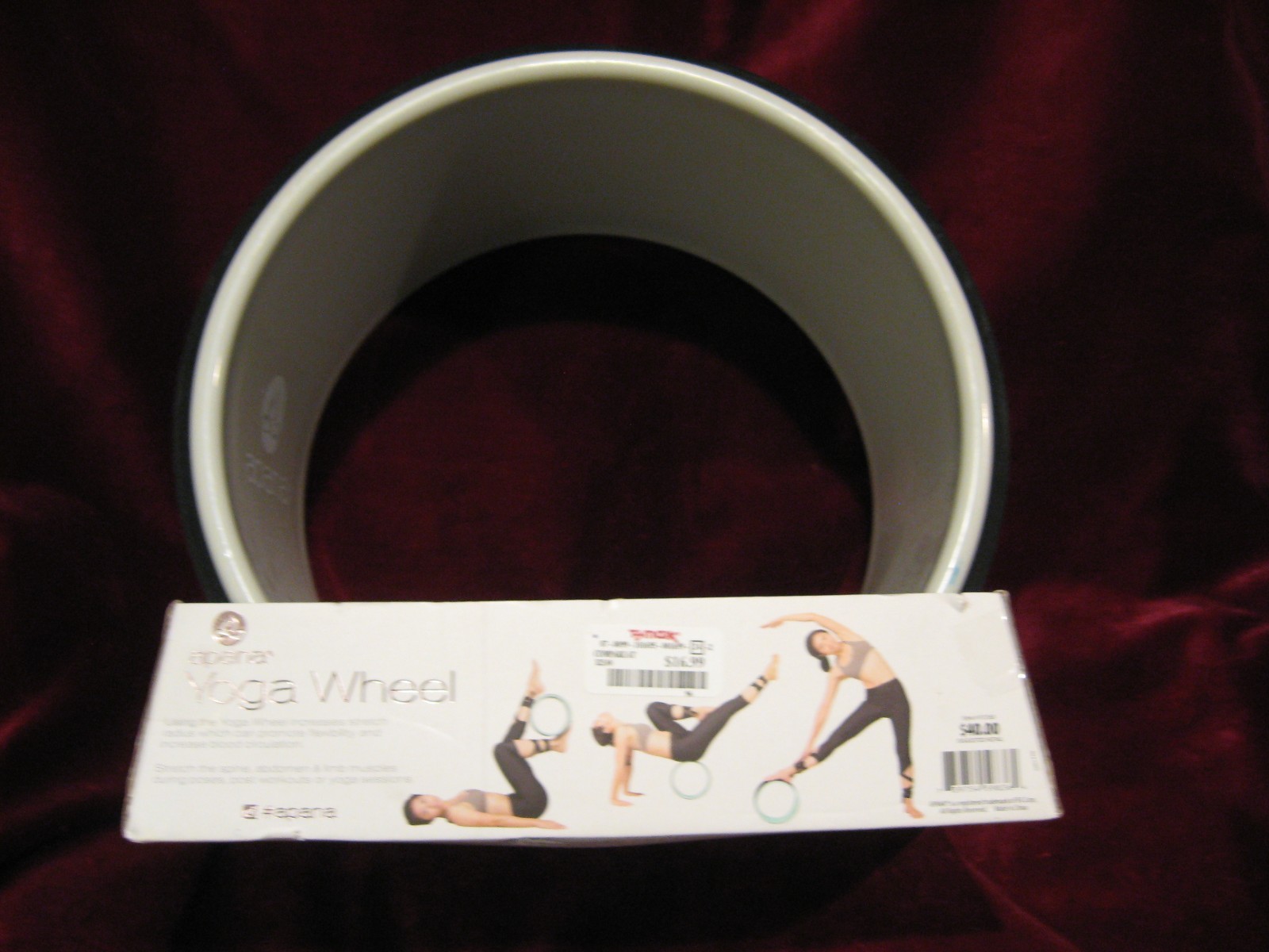 New in Box Apana Yoga Wheel Vgd!