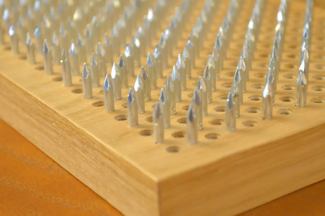 Oak Sadhu Board « Mandala » Galvanized Nails 10 mm/0.4 inch