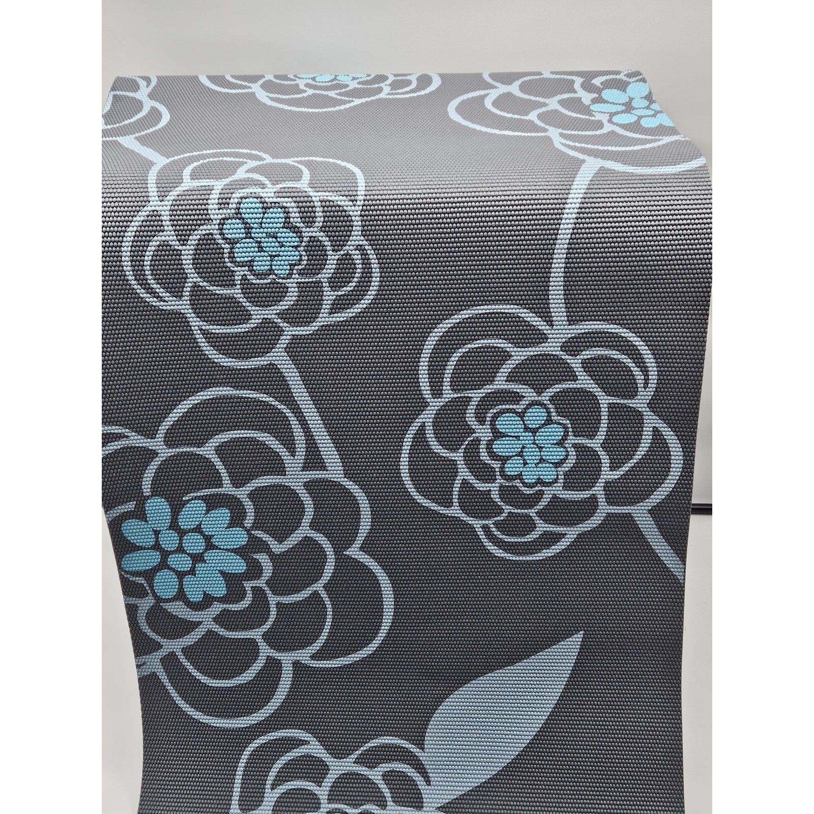 Gaiam Yoga Mat 6mm Grey Light Blue Floral Premium Print Exericise Mat 68×24