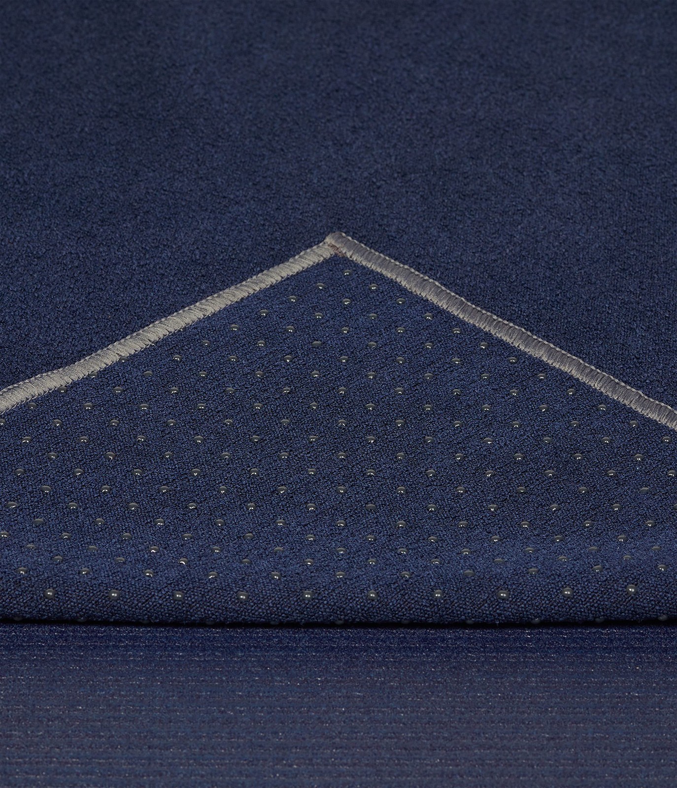 Manduka Yogitoes Hot Yoga Mat Towel – 71 Moisture Activated Grip Patented