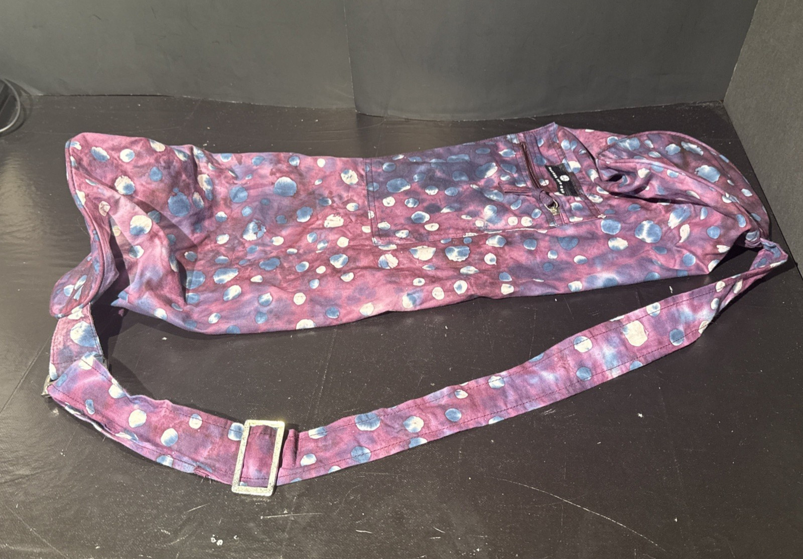 Hugger Mugger Yoga Mat Bag Colorful Batik Cotton Two Pocket Zip Up Hippy Artsy