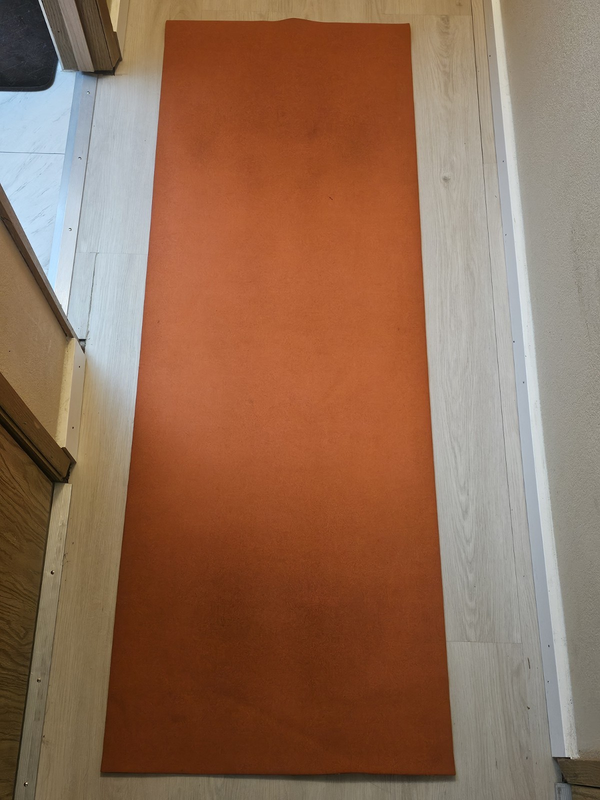 Jade Yoga Voyager Mat – Orange w/ Red Stripes – Size 68&Prime; x 24&Prime; – EUC