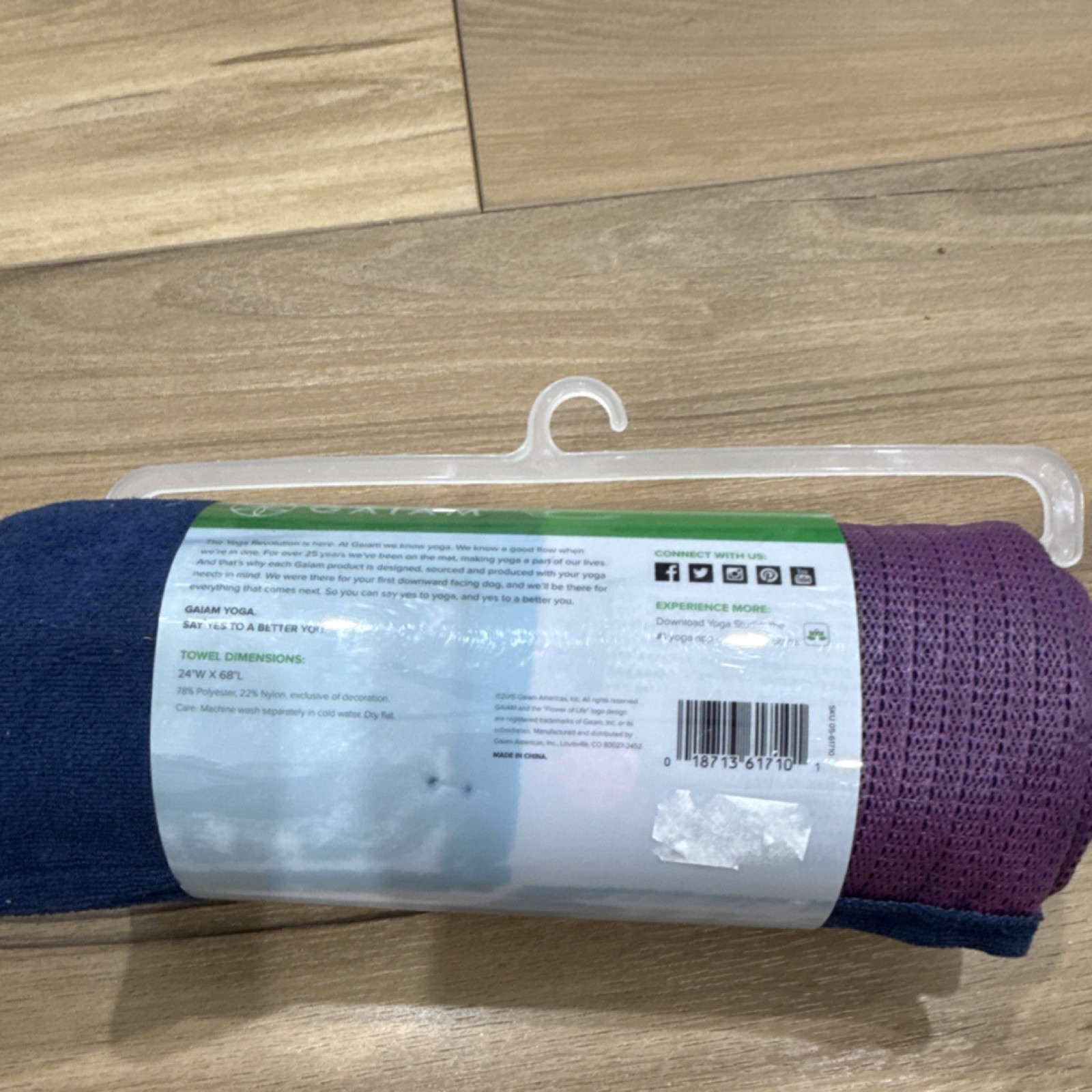 Gaiam Grippy Yoga Mat Towel Non-Slip Full-Size 24×68 Purple Blue Polyester Nylon